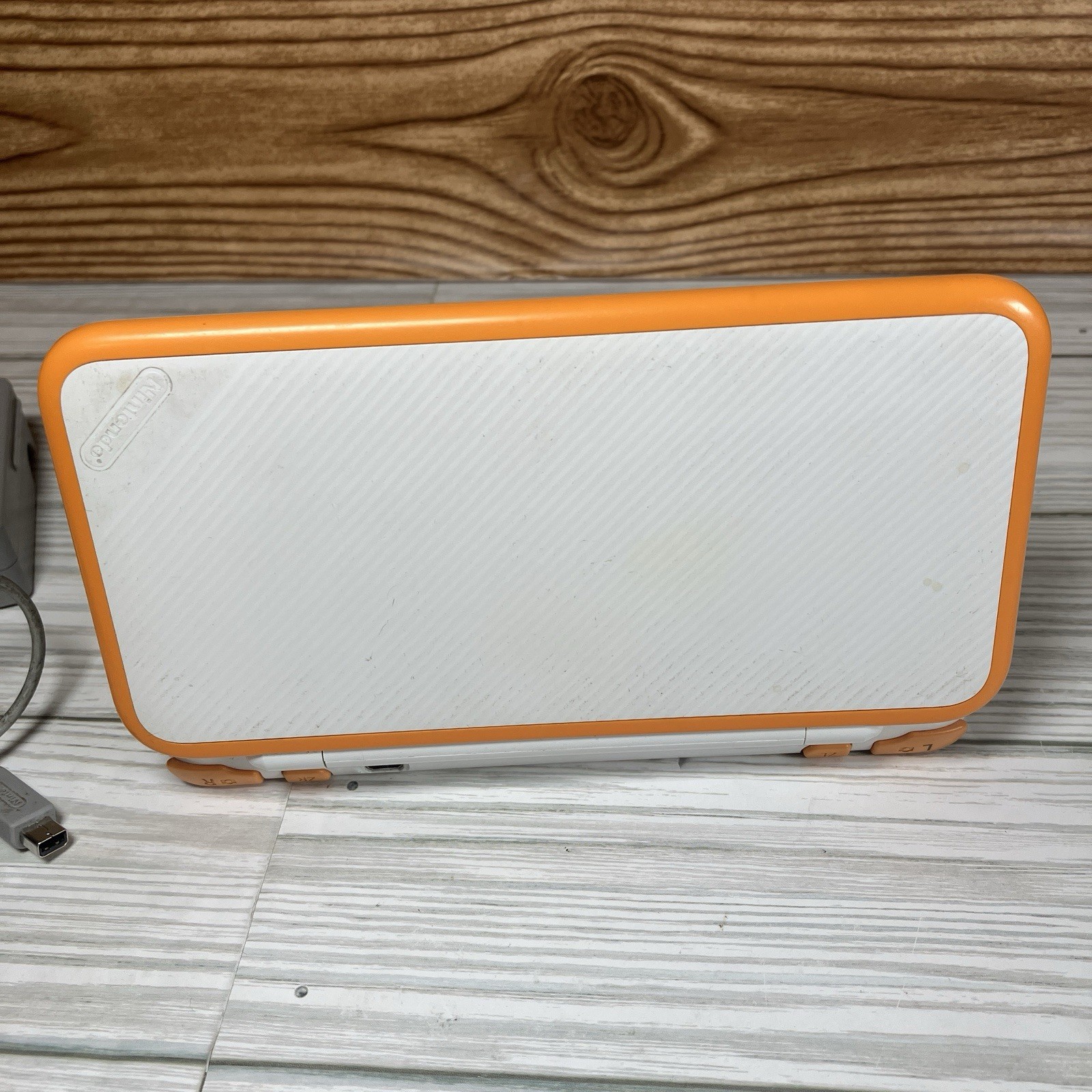 New Nintendo 2DS XL White & Orange TESTED & WORKING W/ Charger Stylus Mario Kart