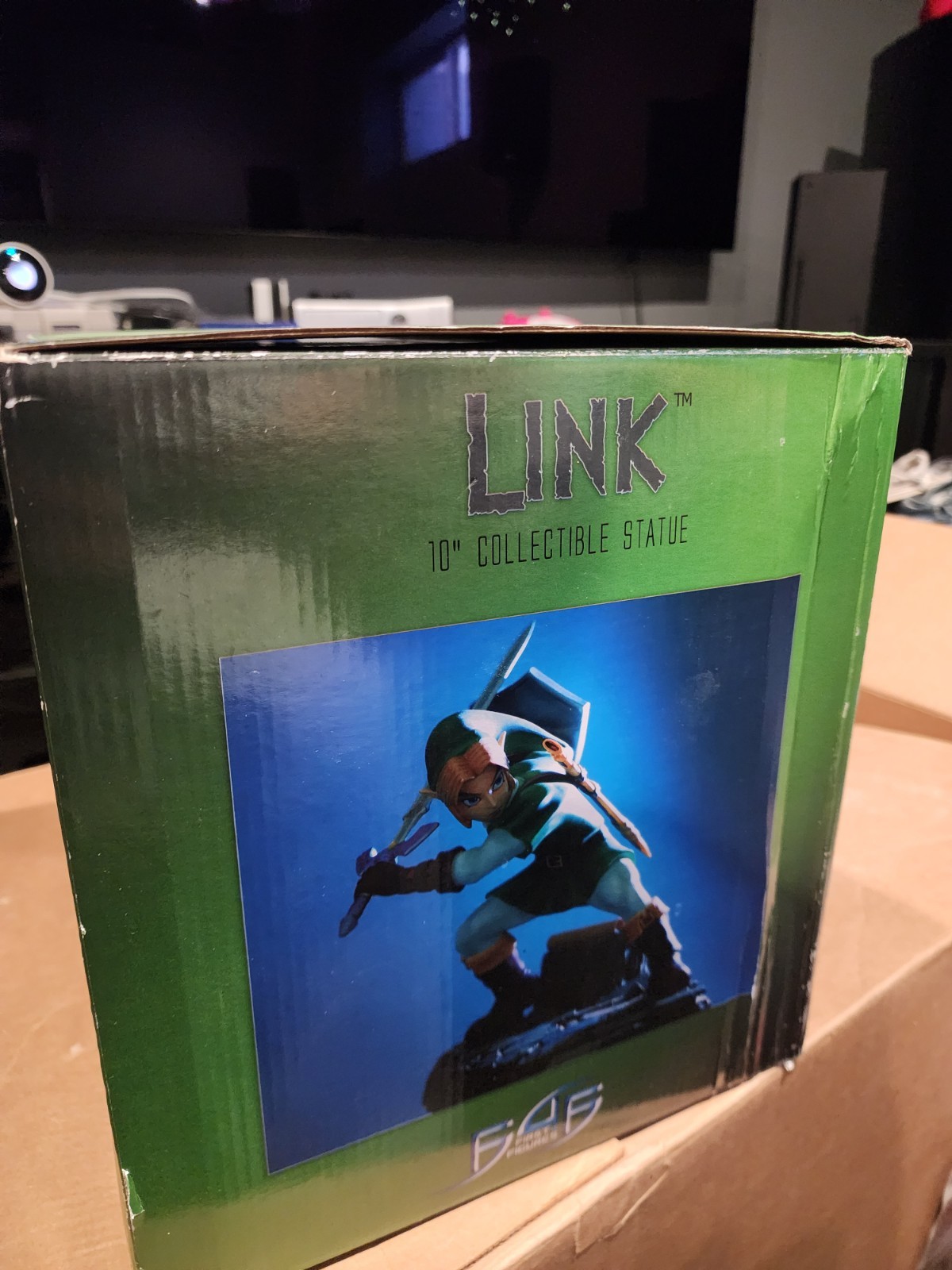 RARE First 4 Figures Zelda Ocarina Of Time Adult Link Green F4F Statue
