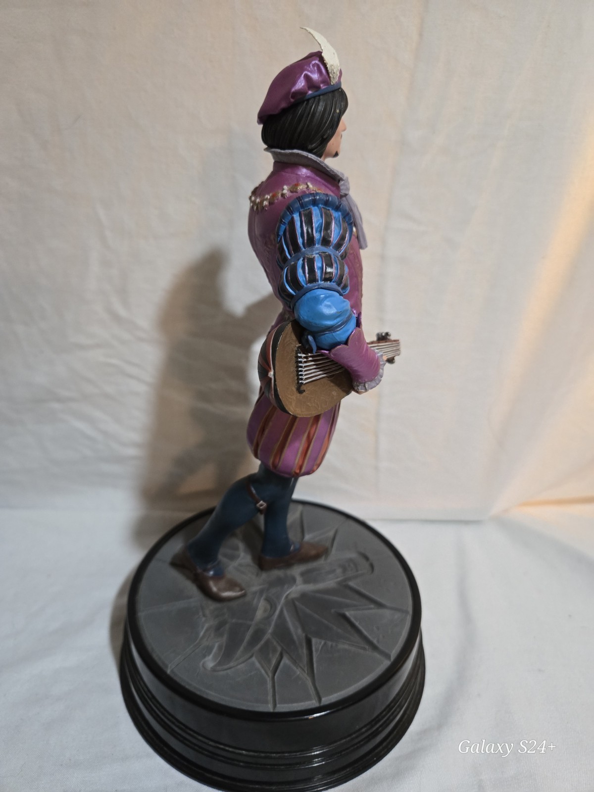 Dark Horse 9.5 In The Witcher 3 Wild Hunt Dandelion Figurine Replica PVC Statue