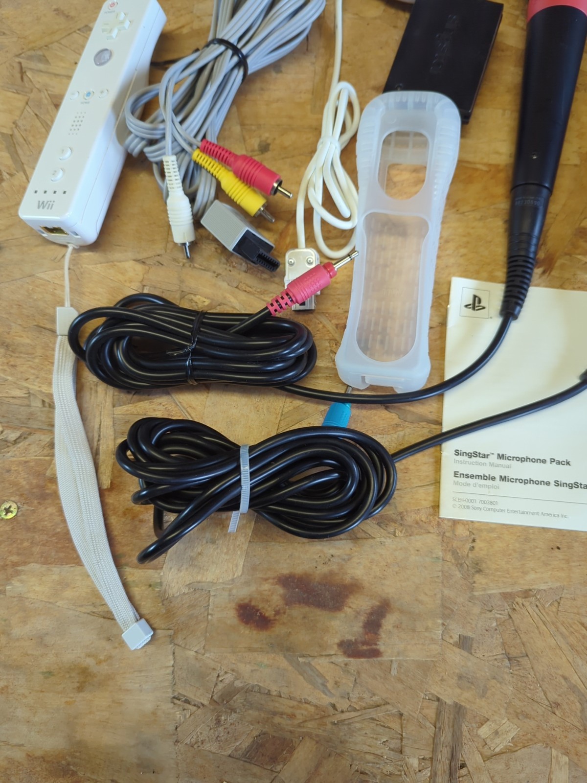Remote Controller Lot for Nintendo Wii Console,Singstar Microphones Manual