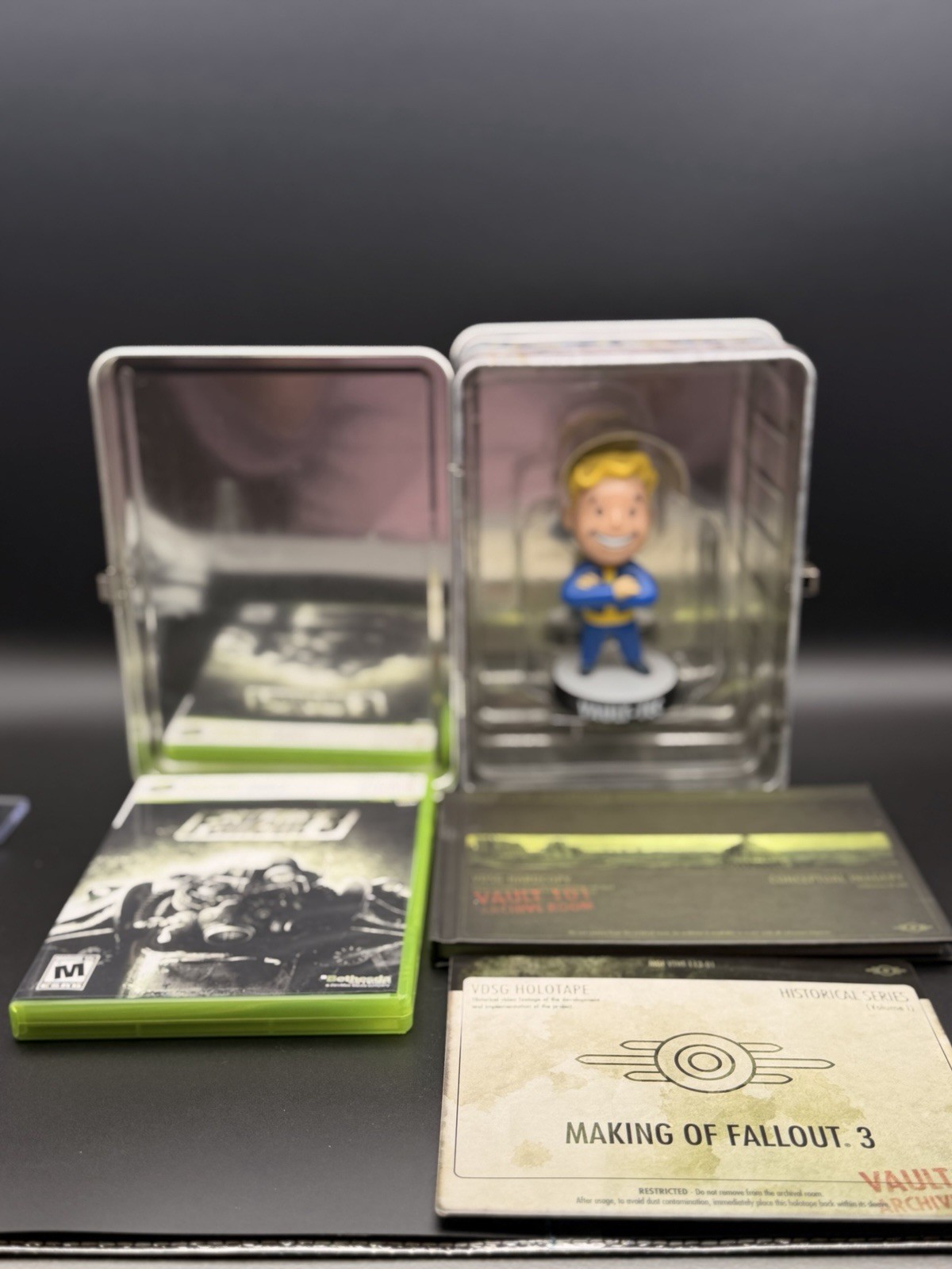 Fallout 3 Collector’s Edition Xbox 360 CIB Complete w/ Lunchbox Bobblehead
