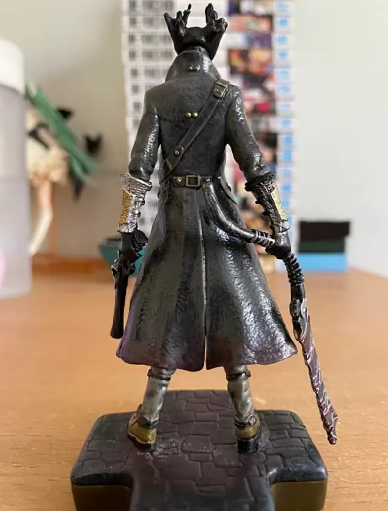 The Hunter Bloodborne Action Figure The Old Hunters PVC Dark Souls From Software