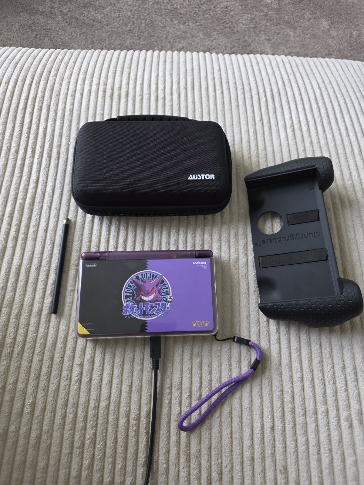 Ayn Thor Purple Max 1TB PLUS 1 TB SD CARD With Games Installed ES-DE Frontend