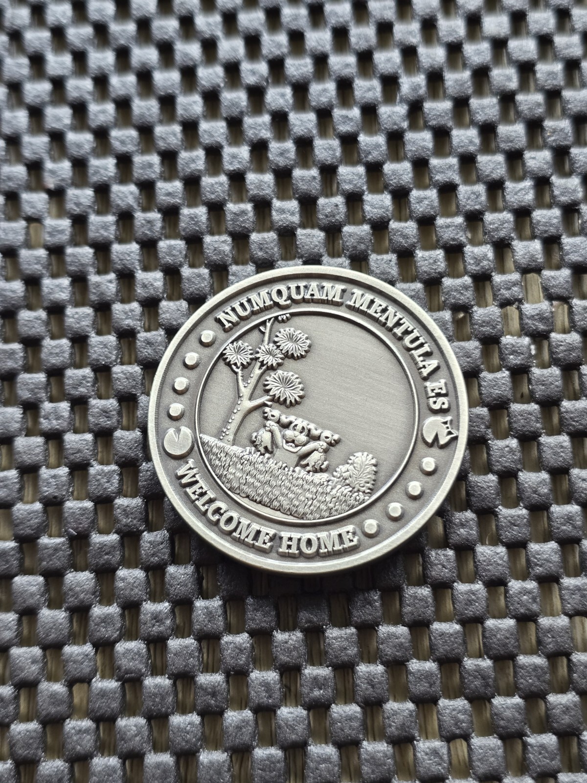 DUCK HUNT PAX EAST 2017 Challenge Coin medal Rare Promo Nintendo Sega NES Mario