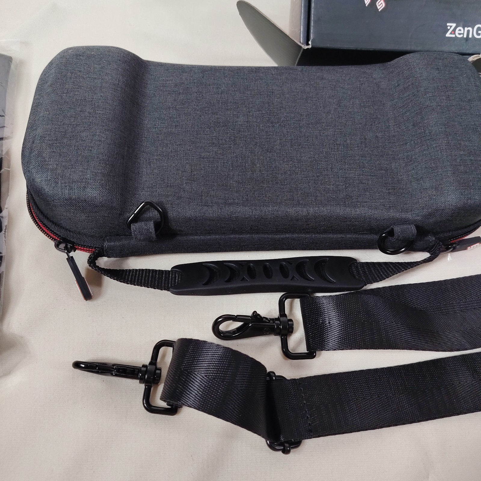Satisfye ZenGrip Pro Slim Bundle – Open box- Great Condition – w/socks