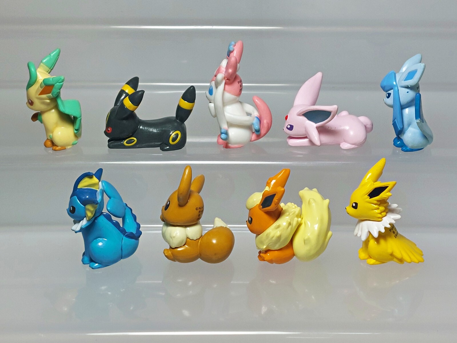 Eeveelution Bikkura? Tamago Pokemon Bath Bomb Figure Sylveon Umbreon 0.8-1.4in