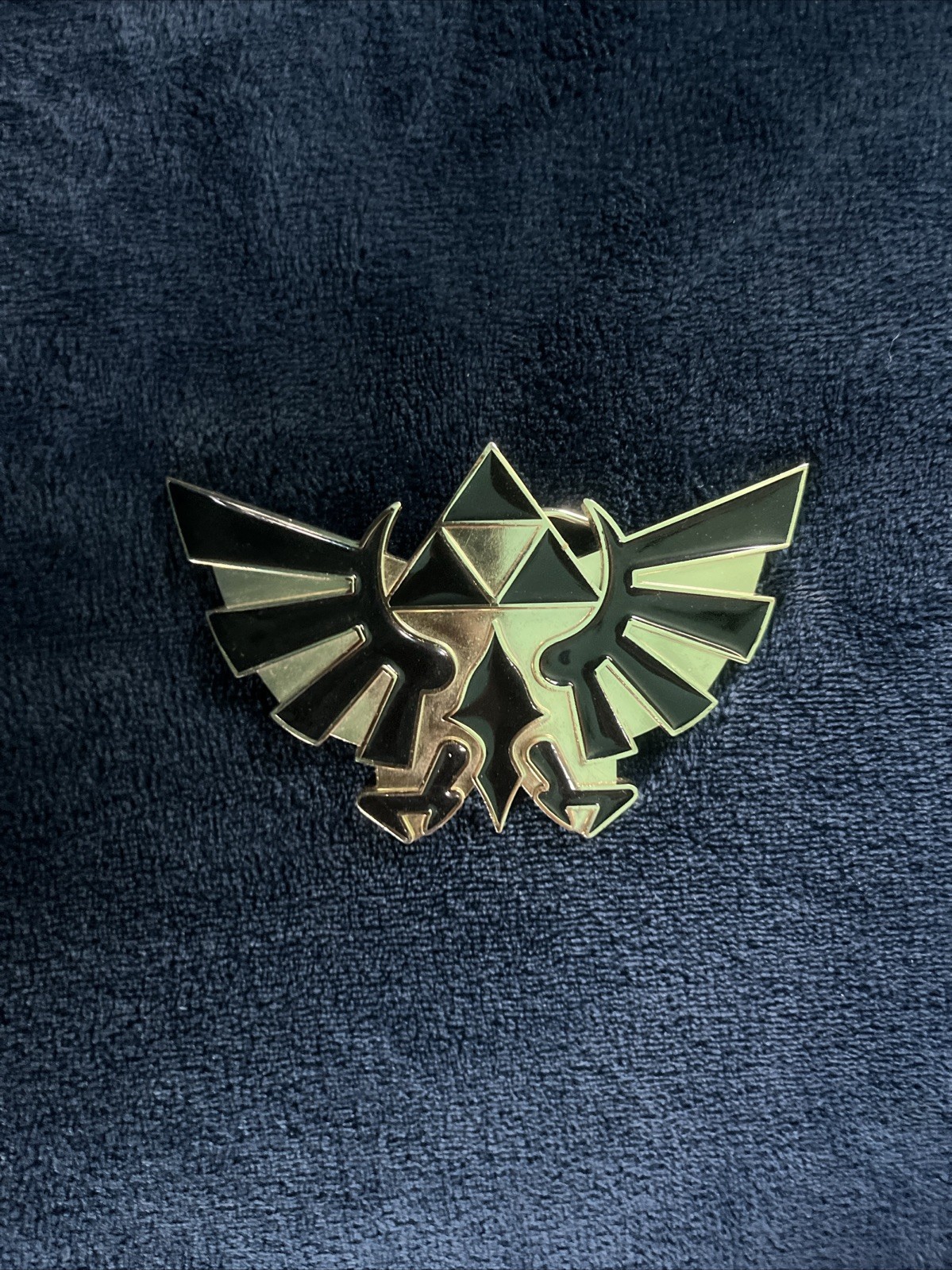 Nintendo the Legend of Zelda Tri-Force Crest Belt Buckle