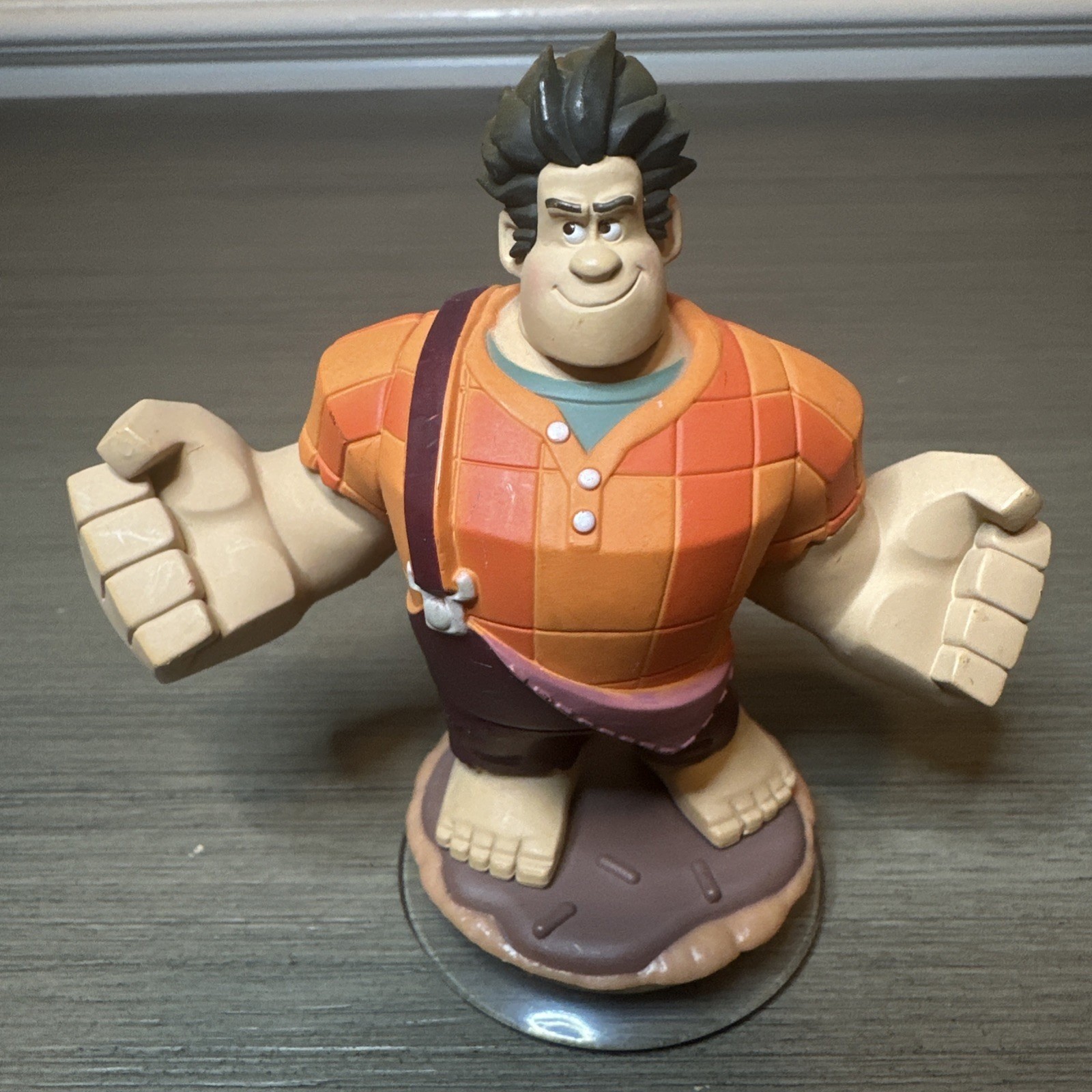 Disney Infinity Lot: Wreck-It Ralph And Vanellope Figures plus 3 Power Discs