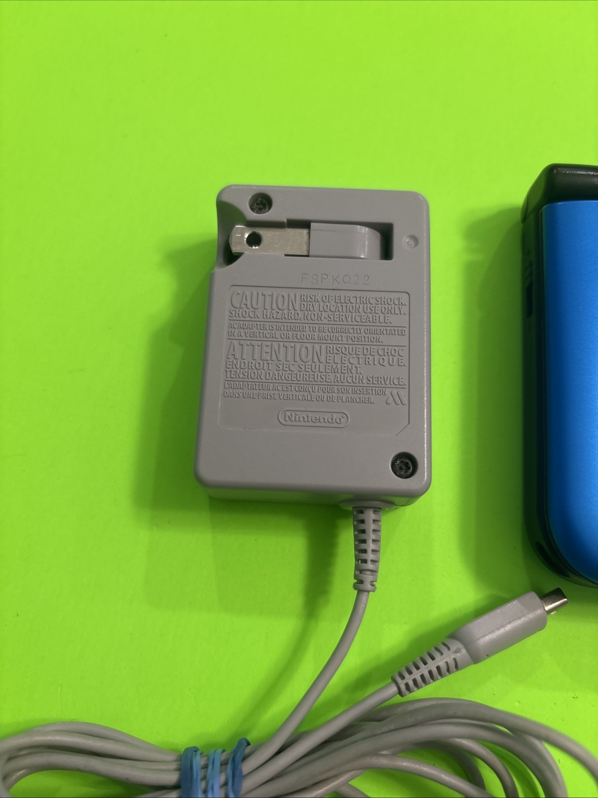 Official Nintendo 3DS XL Blue Tested Working Crack in D-Pad OEM Charger