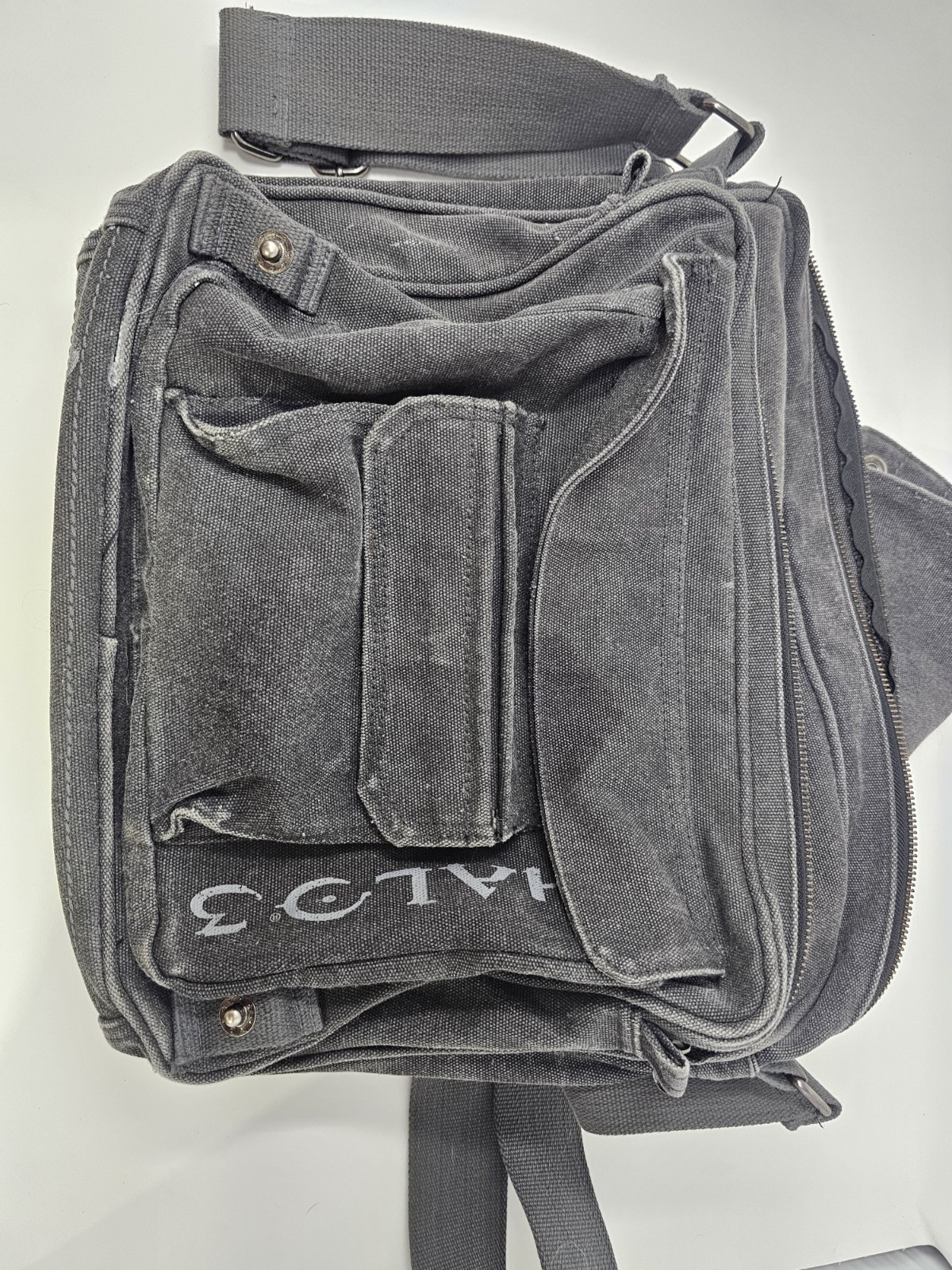 RARE 2007 UNSC Microsoft Halo 3 XBOX Gray Canvas Messenger Bag Master Chief