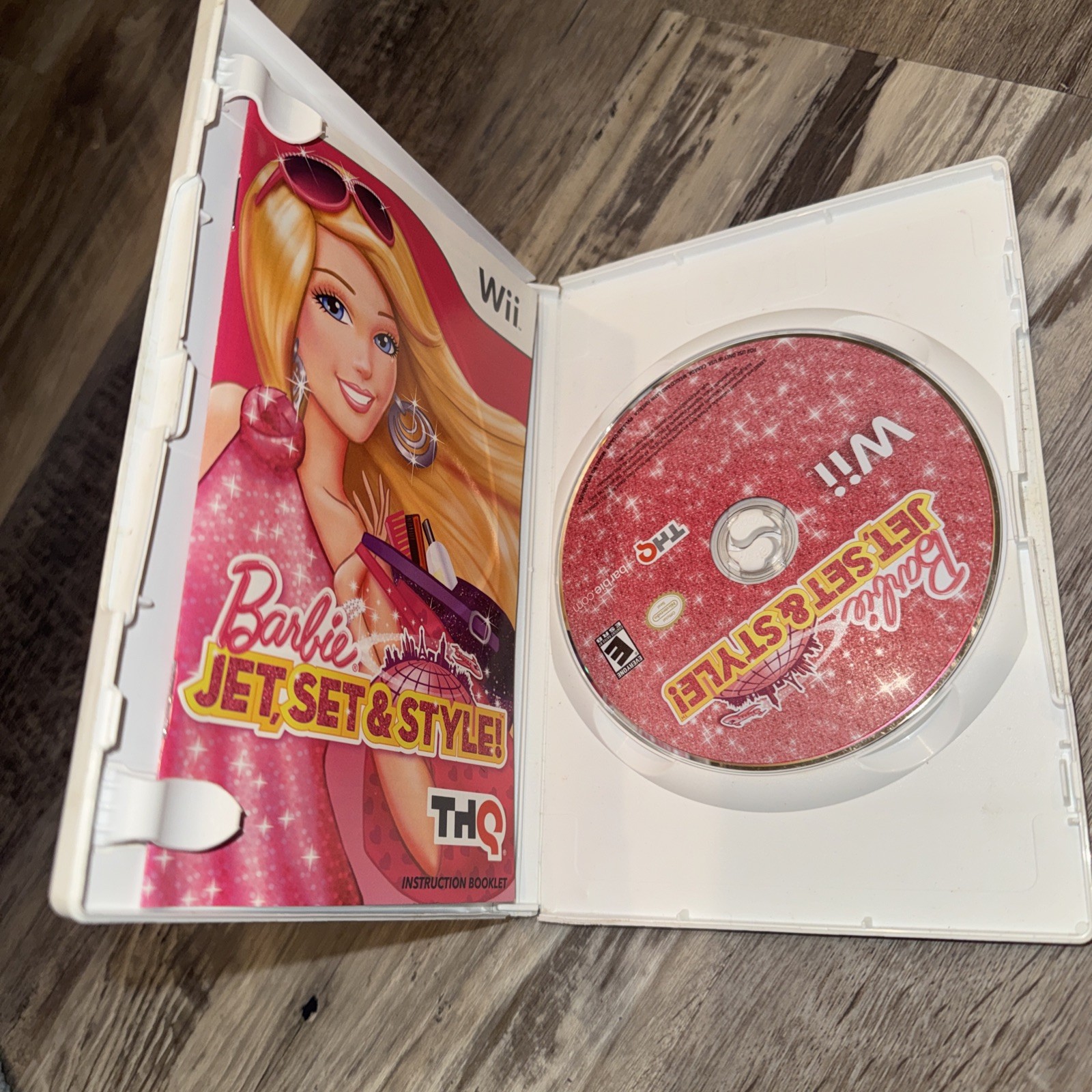 Barbie: Jet, Set & Style (Nintendo Wii, 2011) Complete Untested (44)