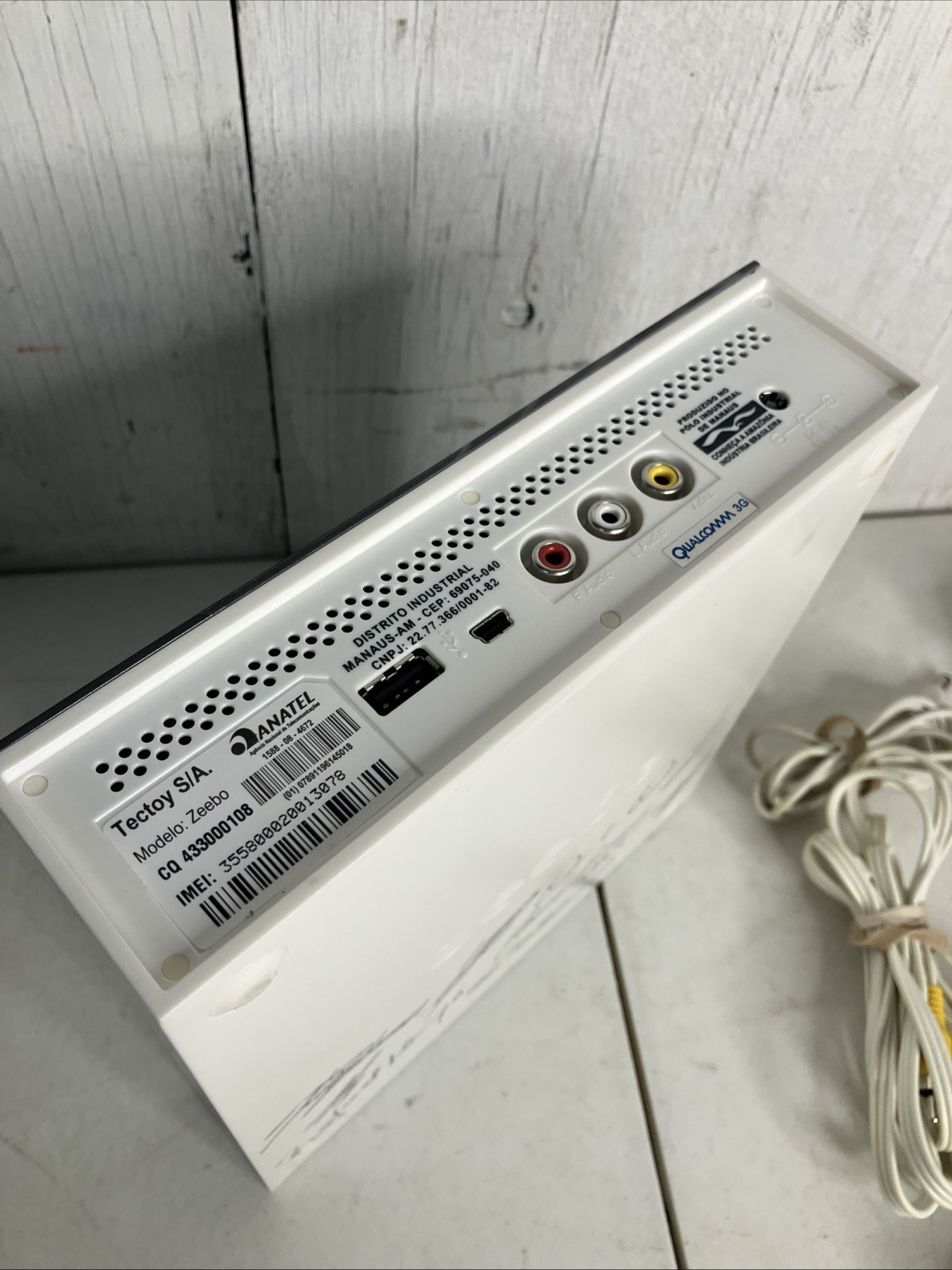ULTRA RARE Special Edition Laser Etched Zeebo with 11 games, Controller, Works!