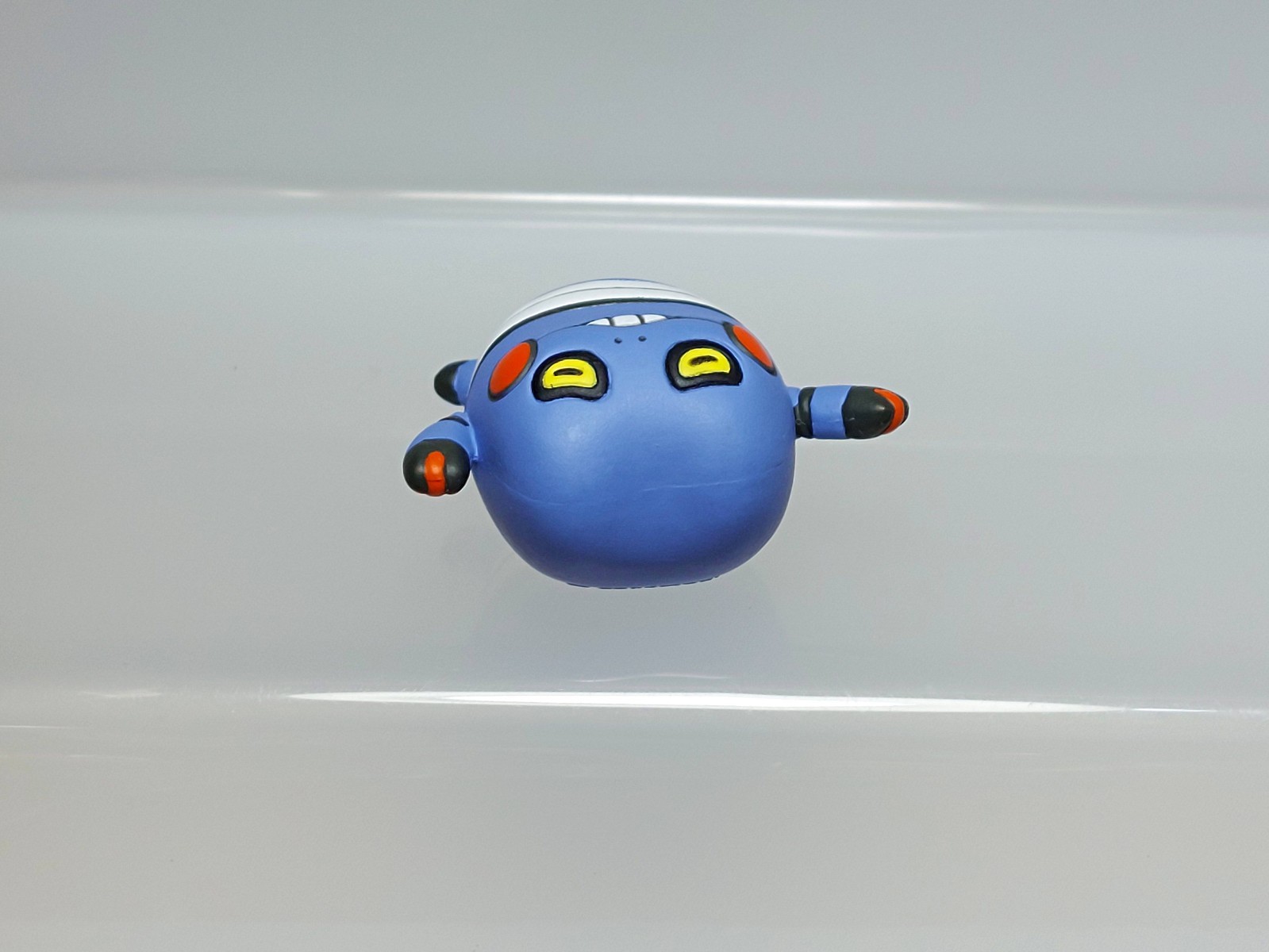 Pokemon Center Japan 2020 Figure Oyasumi Chuu Croagunk Guregguru G02 0.8in