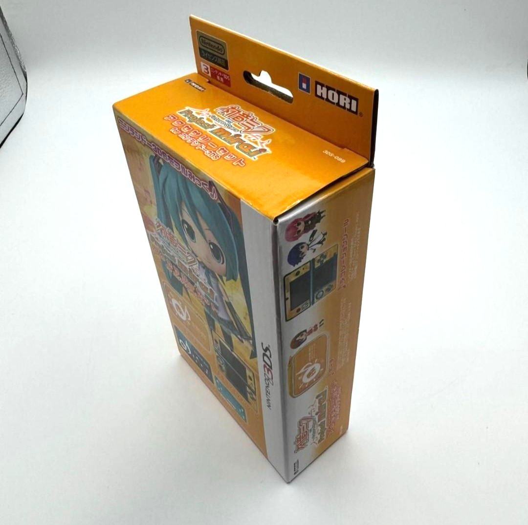 NEW Hori Hatsune Miku Project Mirai Accessory Set for Nintendo 3DS Brand Case JP