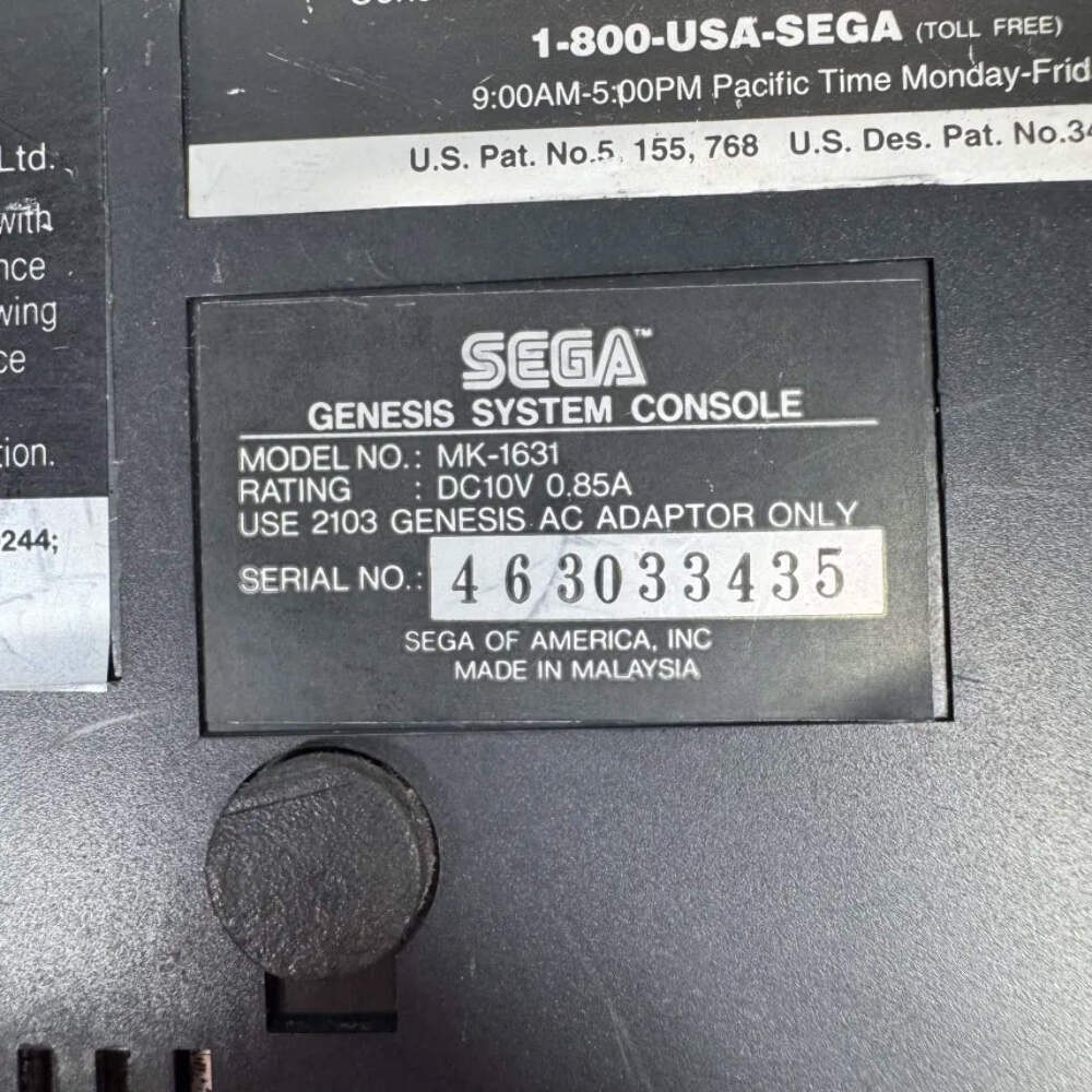 Broken Sega Genesis Console Gaming System MK-1631 No Power