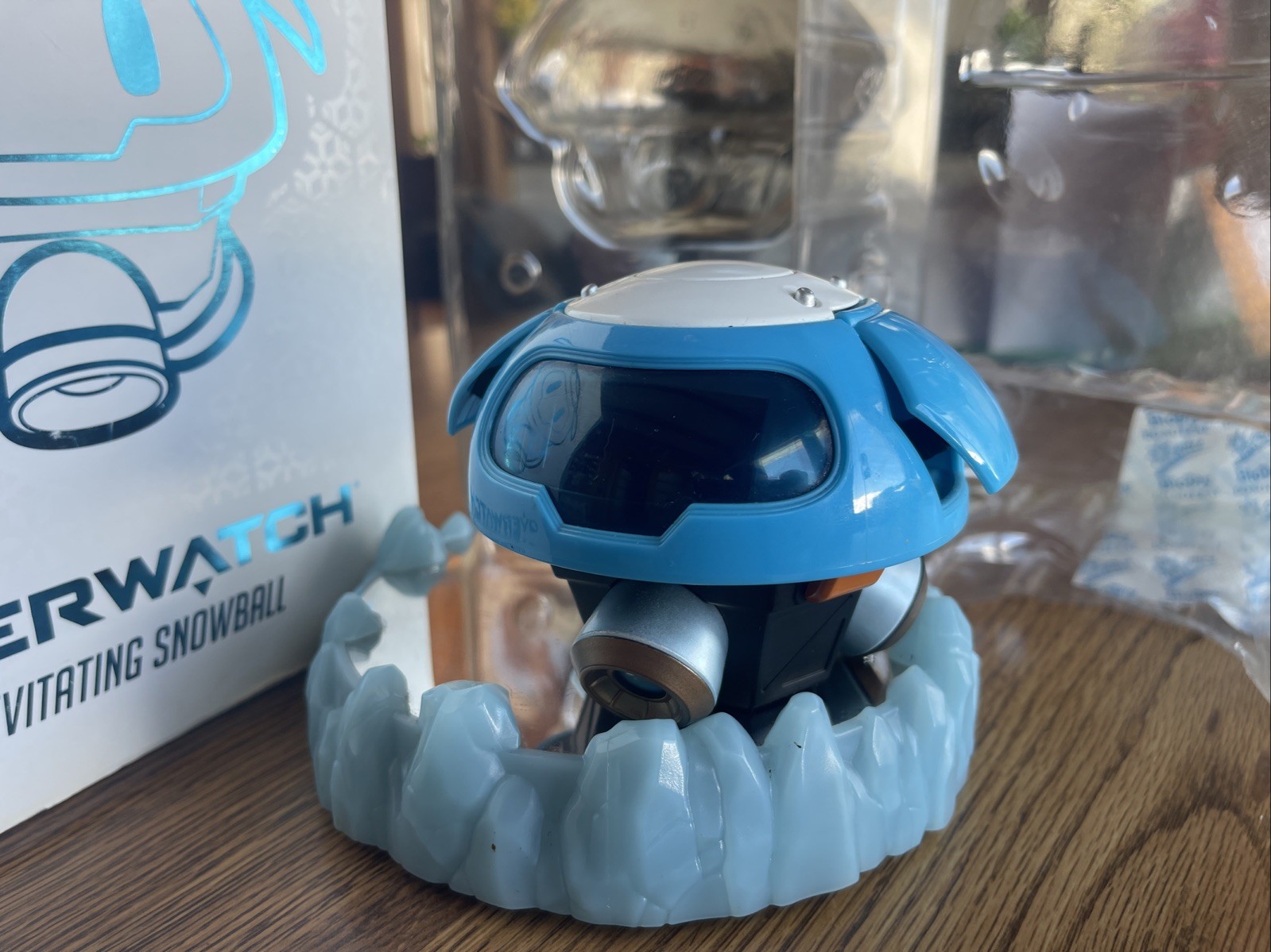 Overwatch Levitating Snowball – Blizzard Entertainment (RARE – USED) Not Working