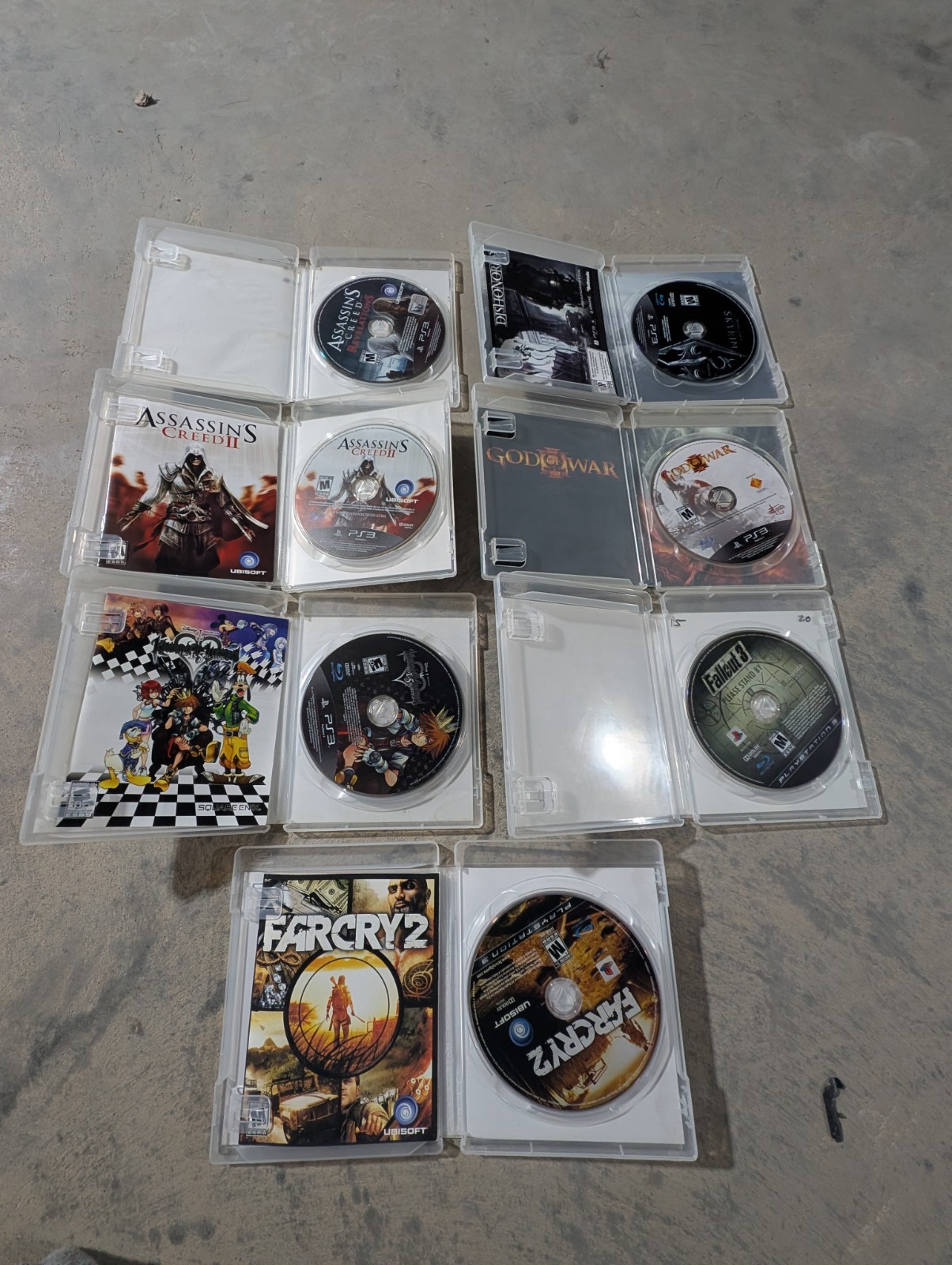 ps3 Lot 7 Skyrim Fallout 3 Kingdom Hearts God Of War Ac I Revelations Far Cry