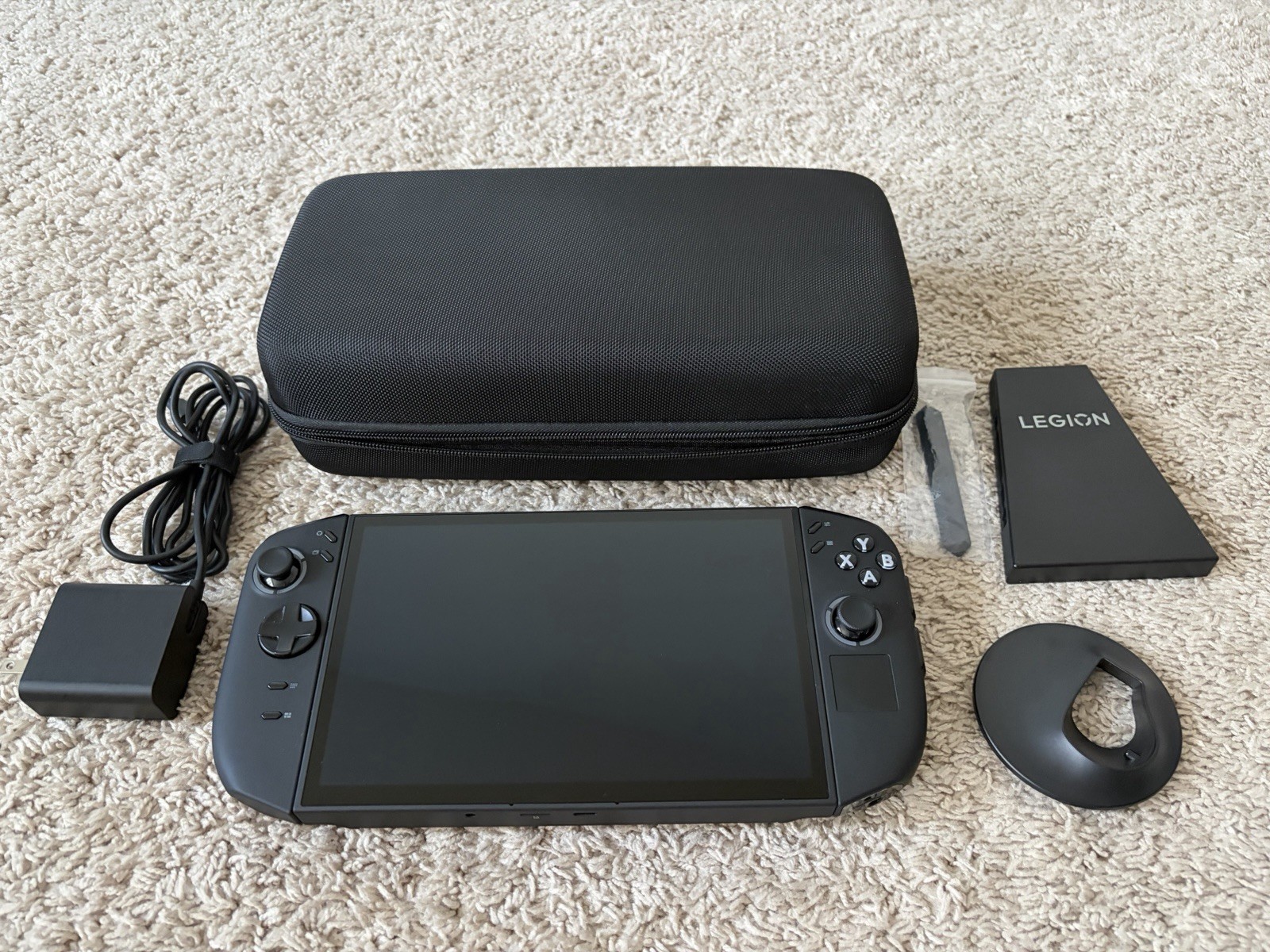 Legion Go 2 with Z2 Extreme, 32 GB RAM, 1TB HD, OLED (In Hand) MINT