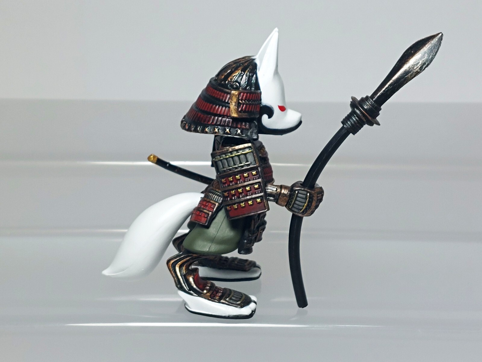 Red Armor Fox Kitsune Musha Right Spear Figure SO-TA M04 3.2in