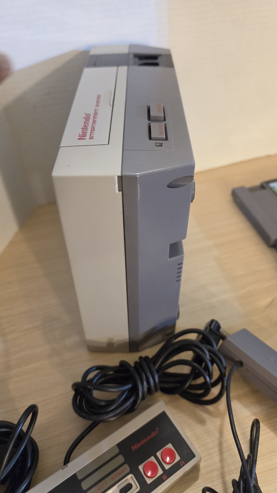 Nintendo NES Console Bundle Controllers And 4 Games Blink Red Light