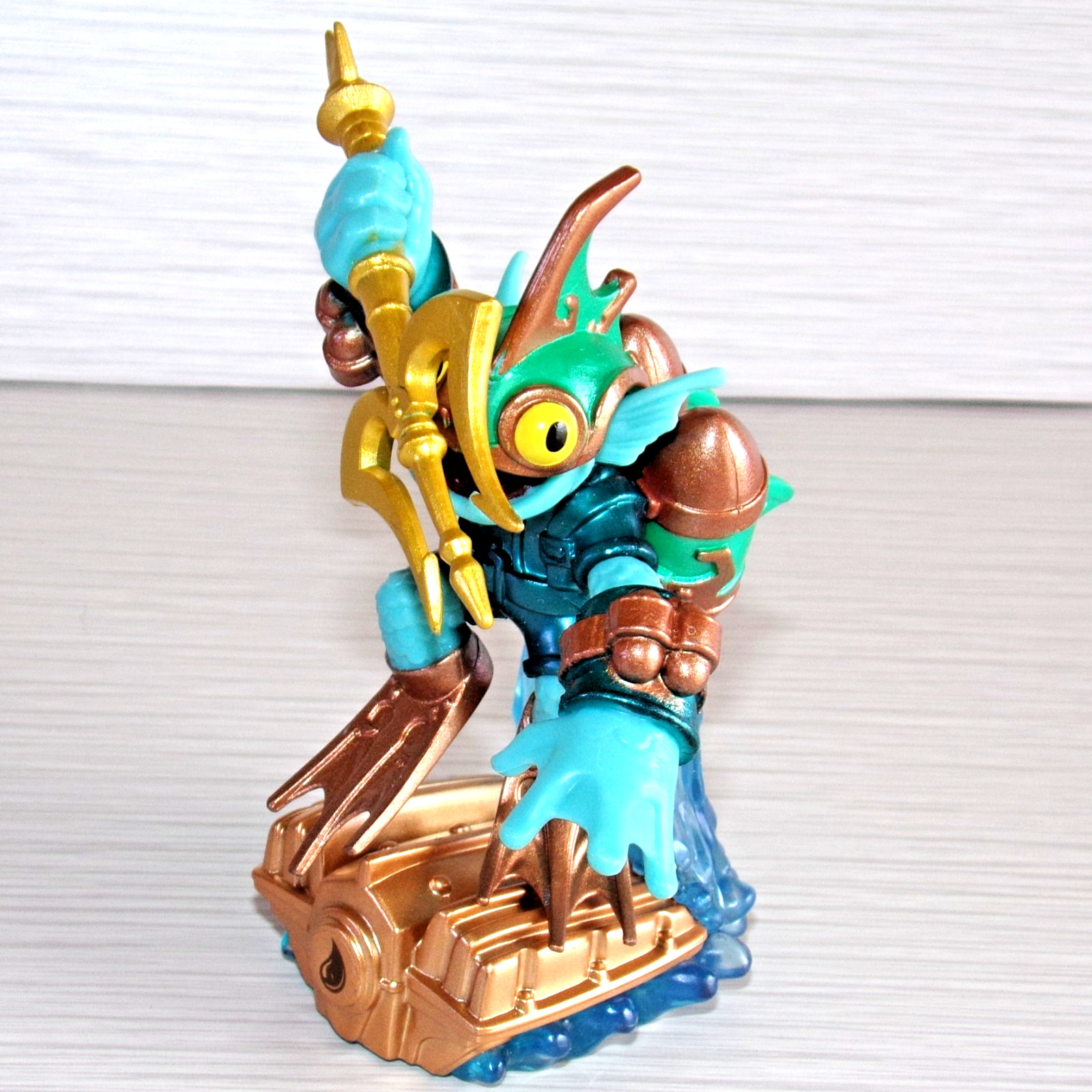 Skylanders SuperChargers Deep Dive Gill Grunt Water Figure Activision 2015
