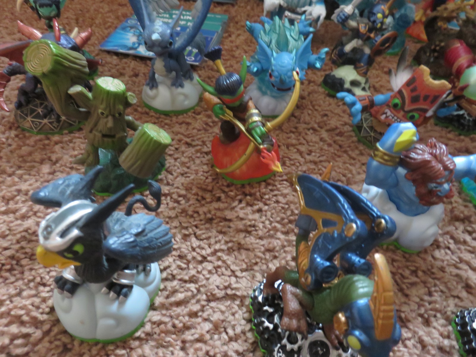 Skylanders Spyro’s Adventure Game Figure Lot of 32. Includes 3 sets. 18 w Cards
