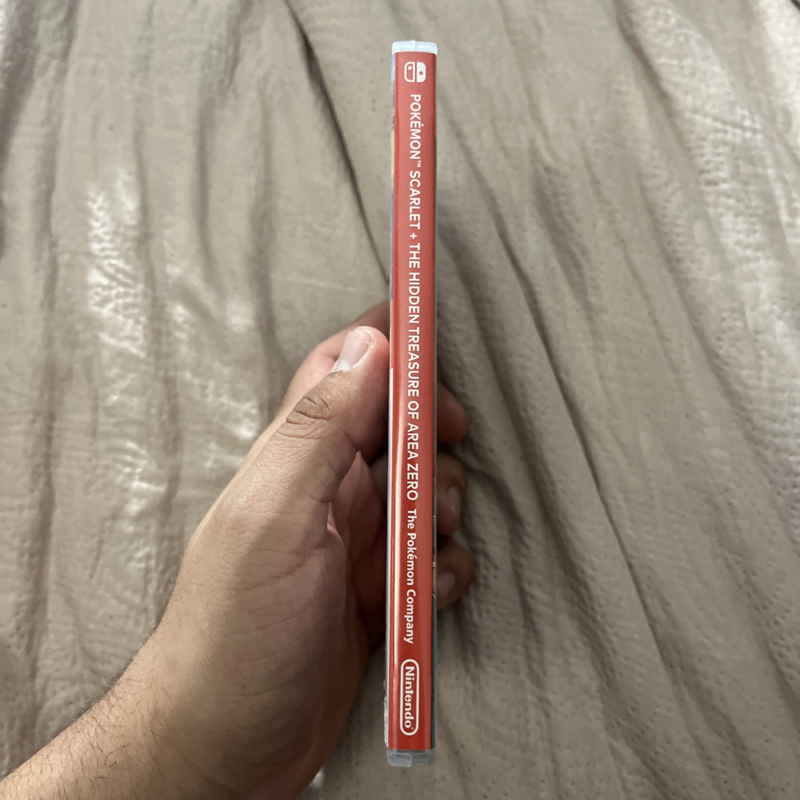 Pokemon Scarlet + The Hidden Treasure of Area Zero – Nintendo Switch – Game