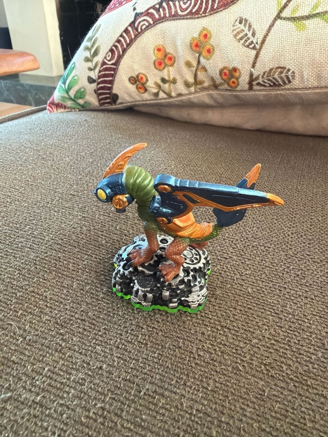 Skylanders Spyro’s Adventure Drobot Series 1 Single Character Figure