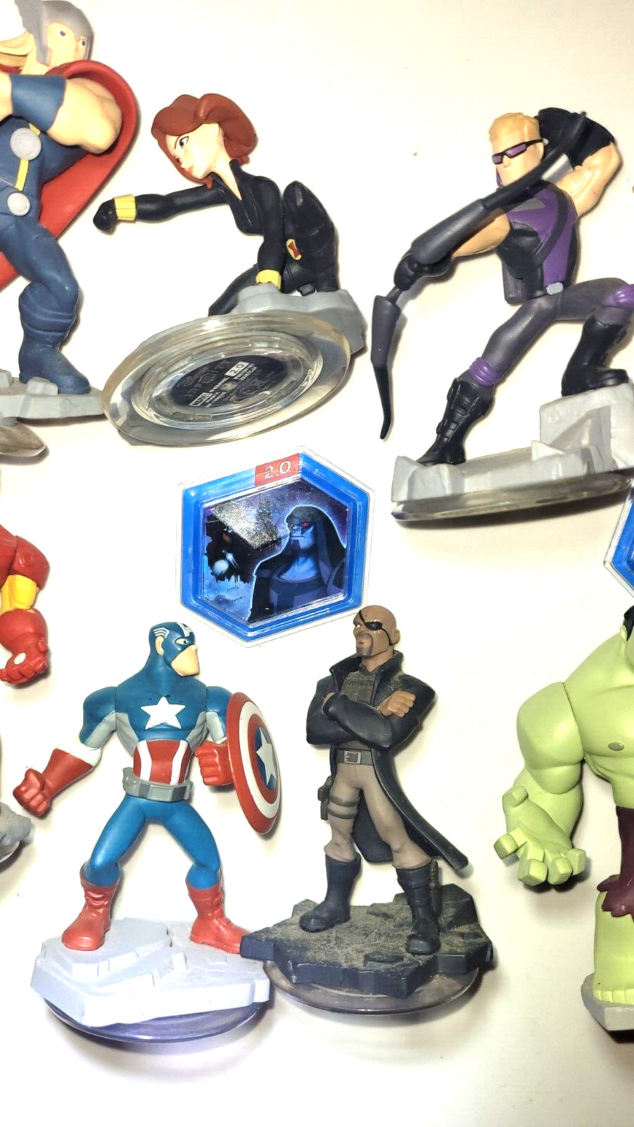 Disney infinity lot: Ironman Tower Hulk Nick Fury Captain America Thor Hawkeye