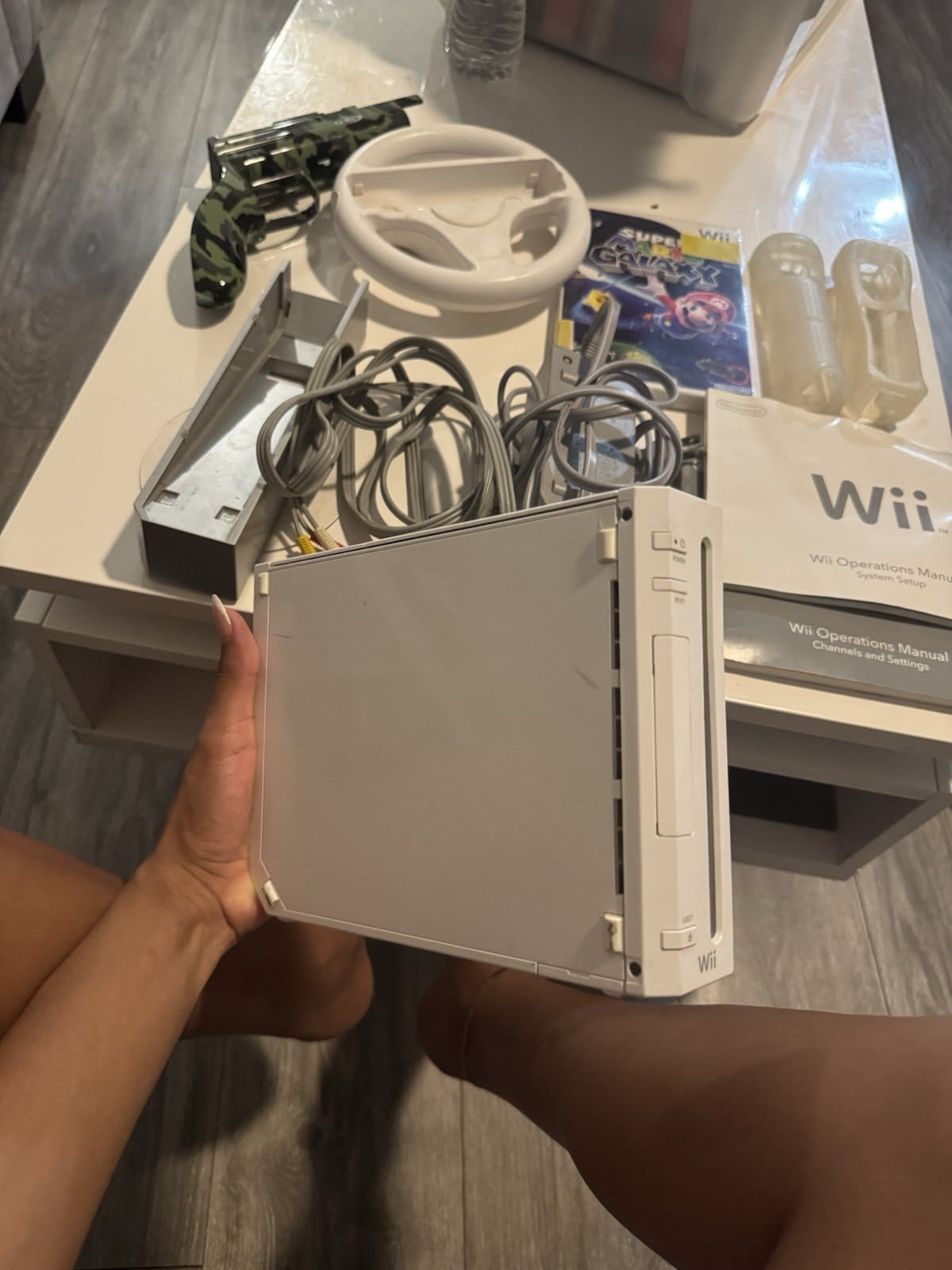 Nintendo Wii RVL-001 512 MB Home Console – White
