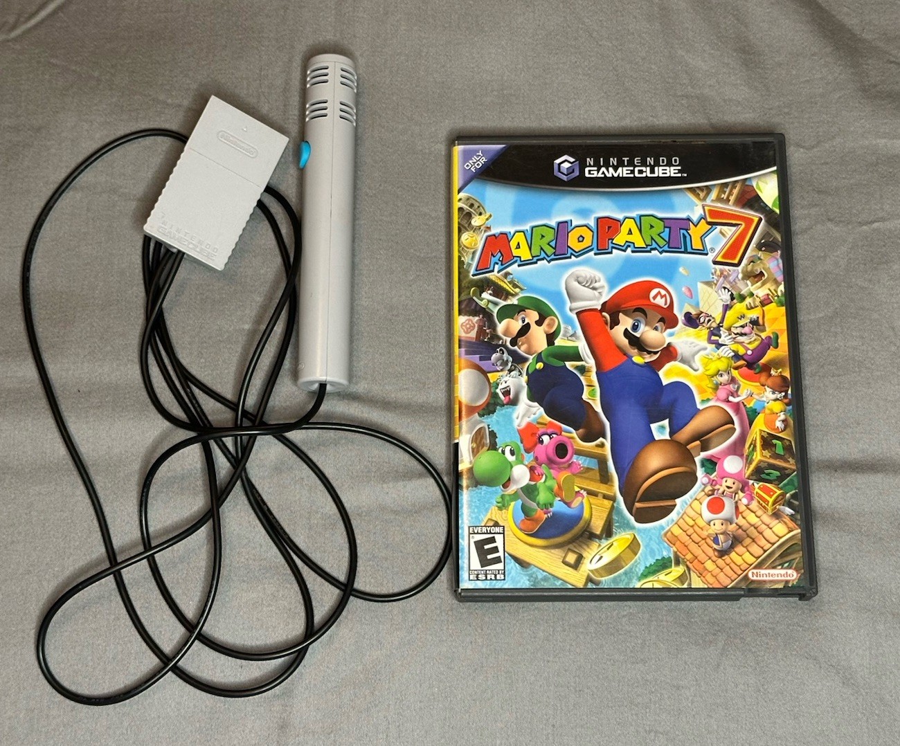 Vintage Mario Party 7 (GameCube, 2005) Video Game Case And Microphone