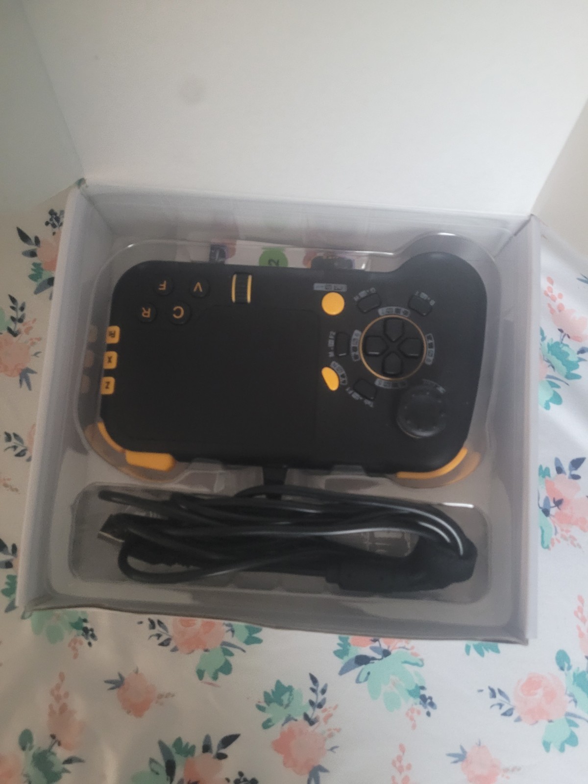 DarkWalker Shotpad Wired USB Touchpad Clip-on Controller Black/Yellow 1.3m F0224