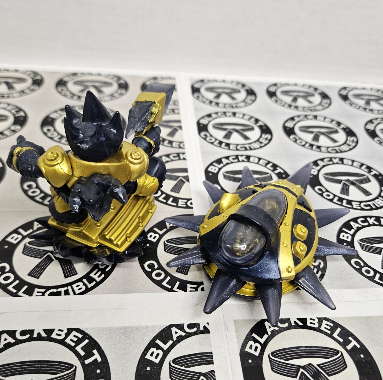 Skylanders Superchargers Legendary Astroblast and Legendary Sun Runner