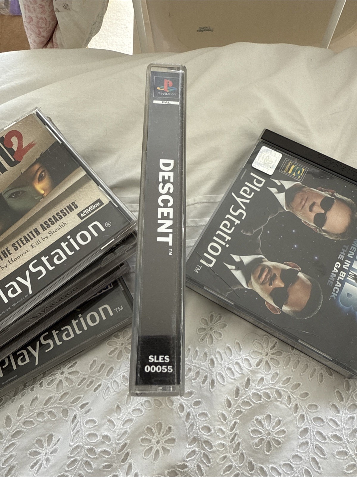 1996 Interplay Productions Descent PS1 PlayStation Game + Manual