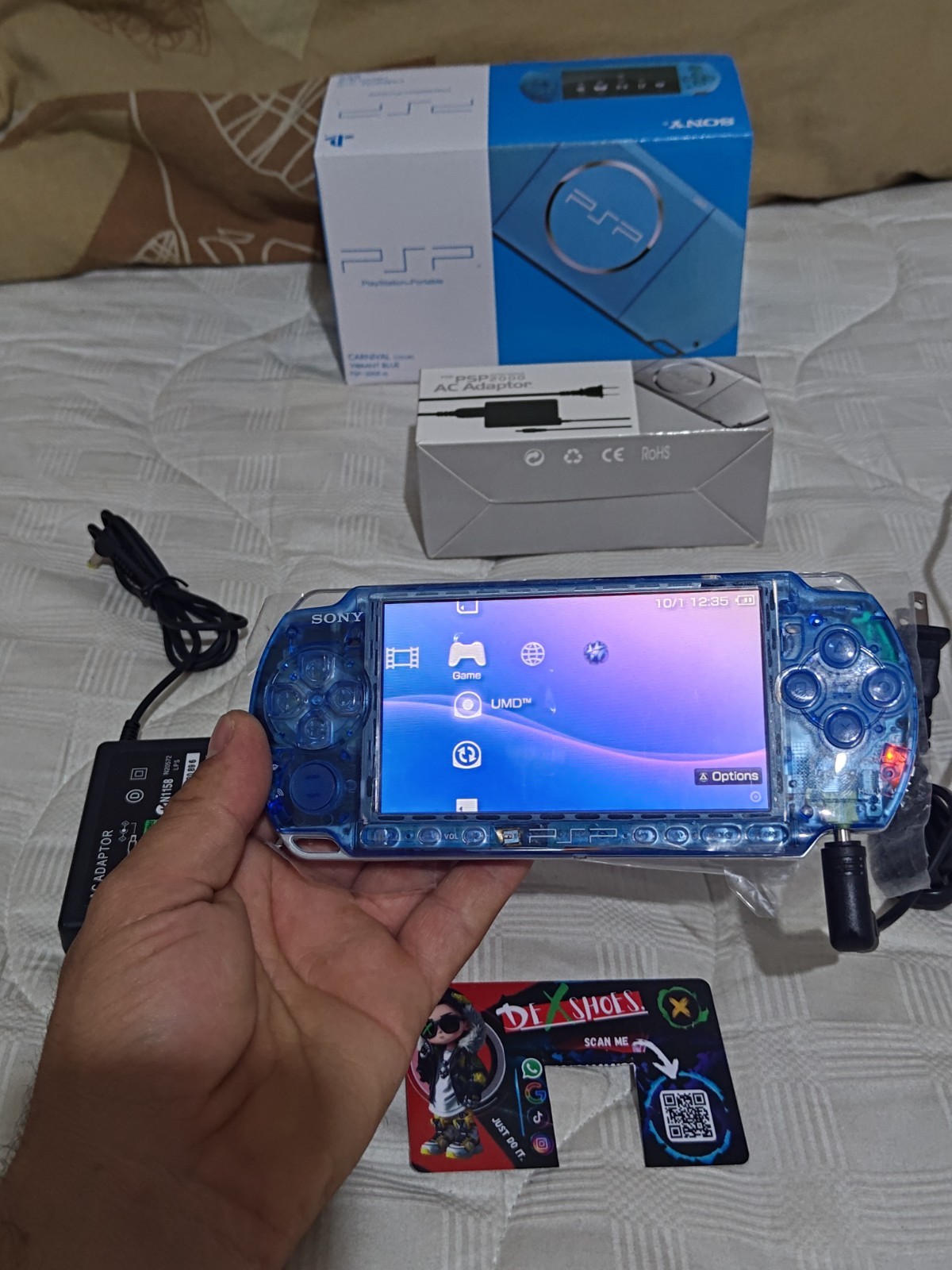 Sony PSP transparent blue with 32 GB plus games plus USB-C adapter NEW