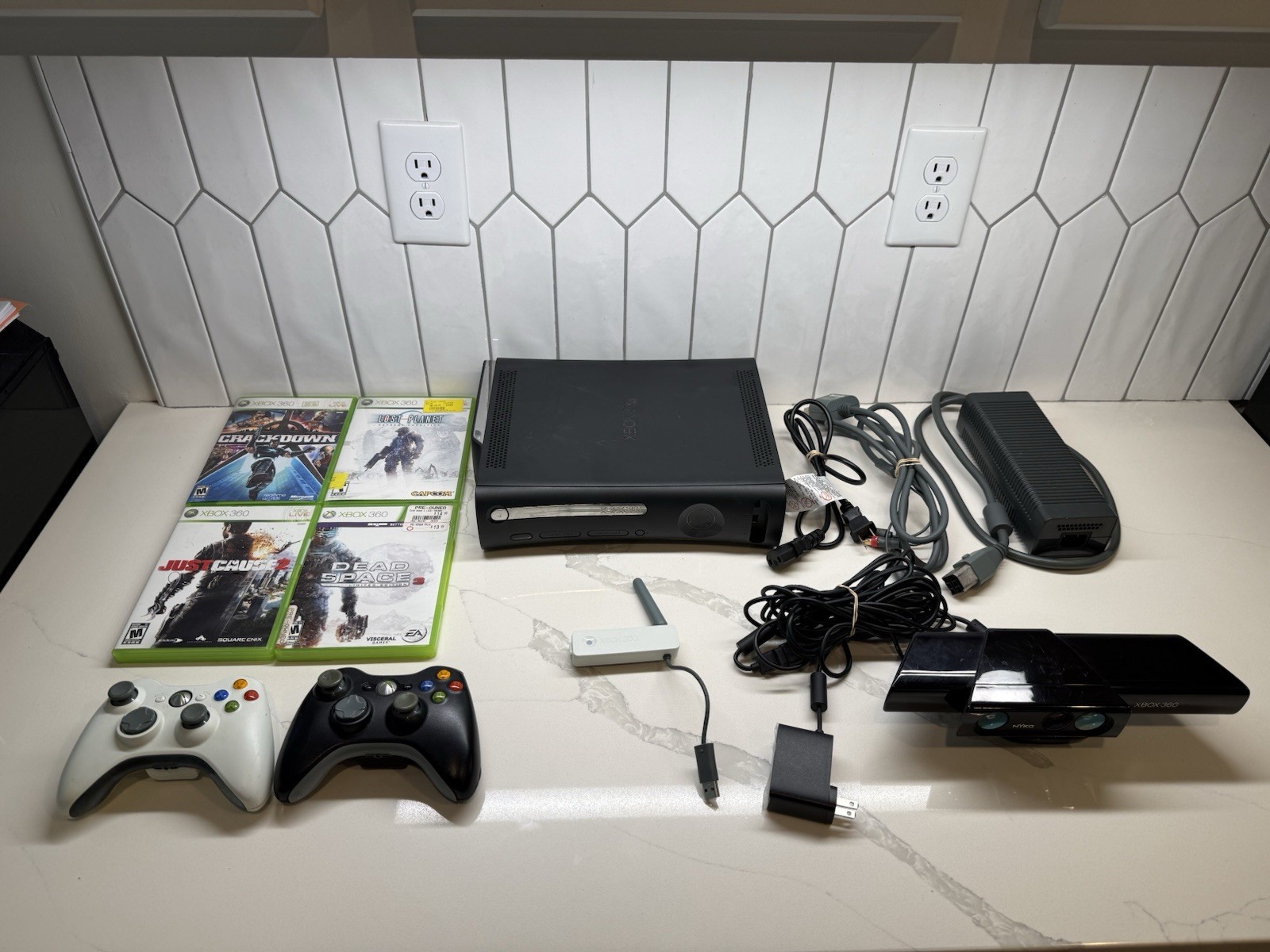Microsoft Xbox 360 Console Controllers Games Bundle Lot – READ DESCRIPTION