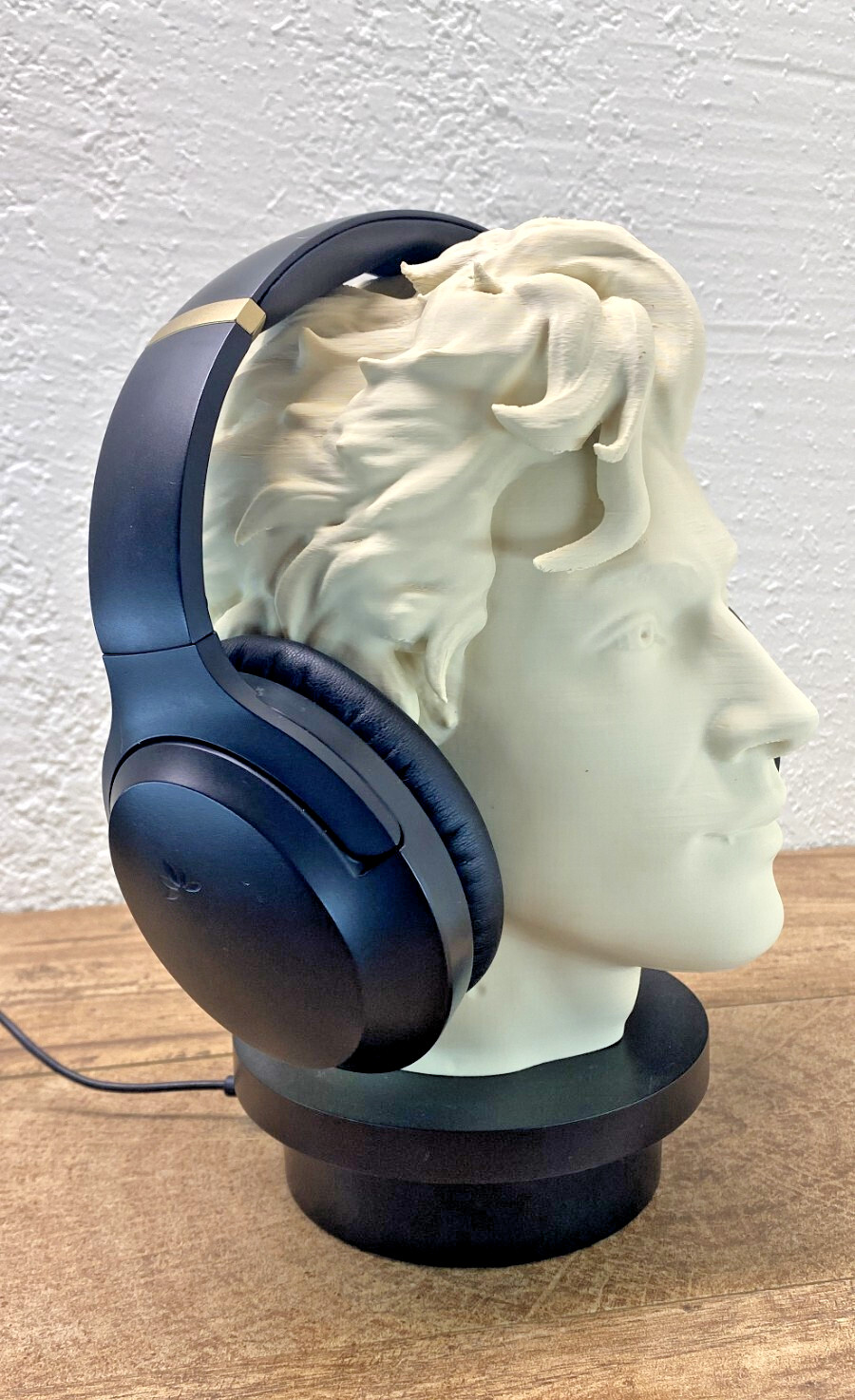Rogue Vampire Headphone Stand | Baldur’s Gate Gaming Display l BG3 Astar Bust