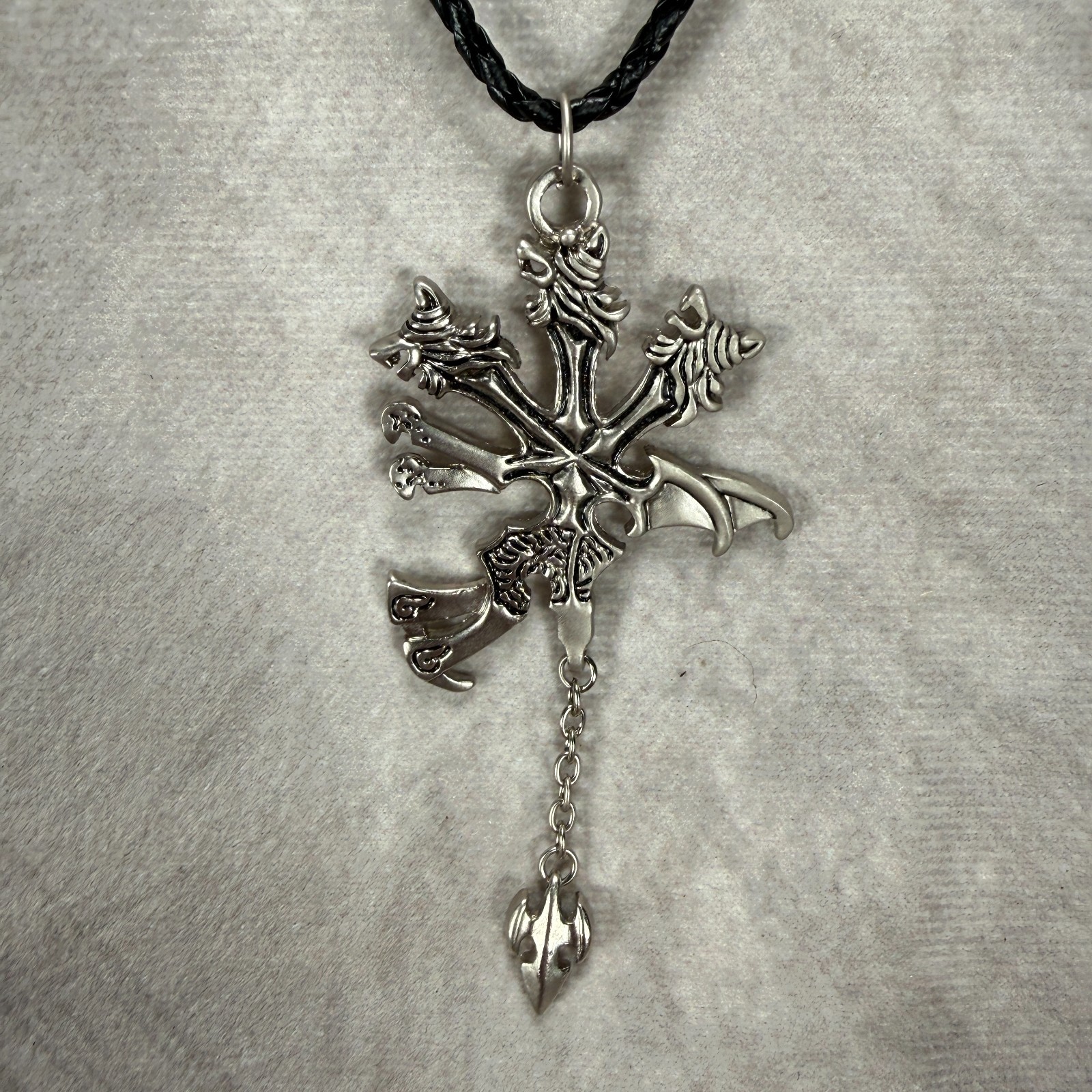 FINAL FANTASY VII Wolf Crest Pendant Necklace 28″ Braided Cord FF7 Cosplay FFVII