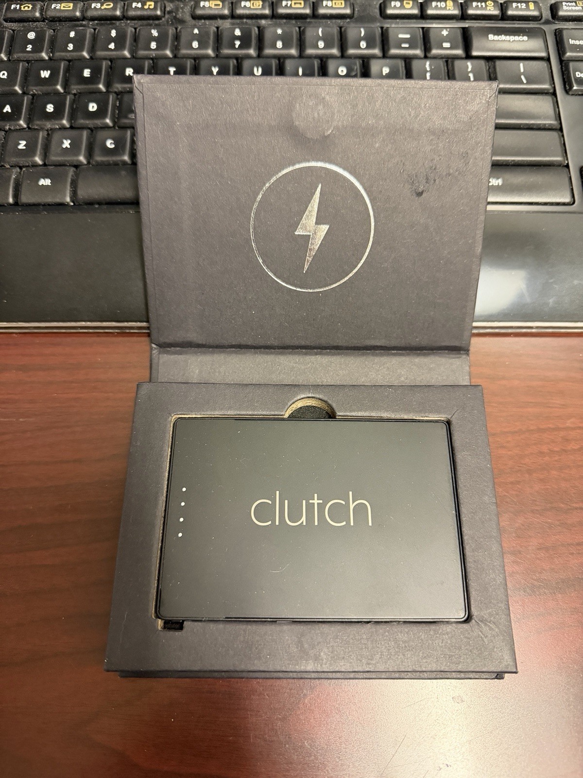 CLUTCH PRO LIGHTNING CHARGER BLACK 5000mAh MagSafe (not Wireless)