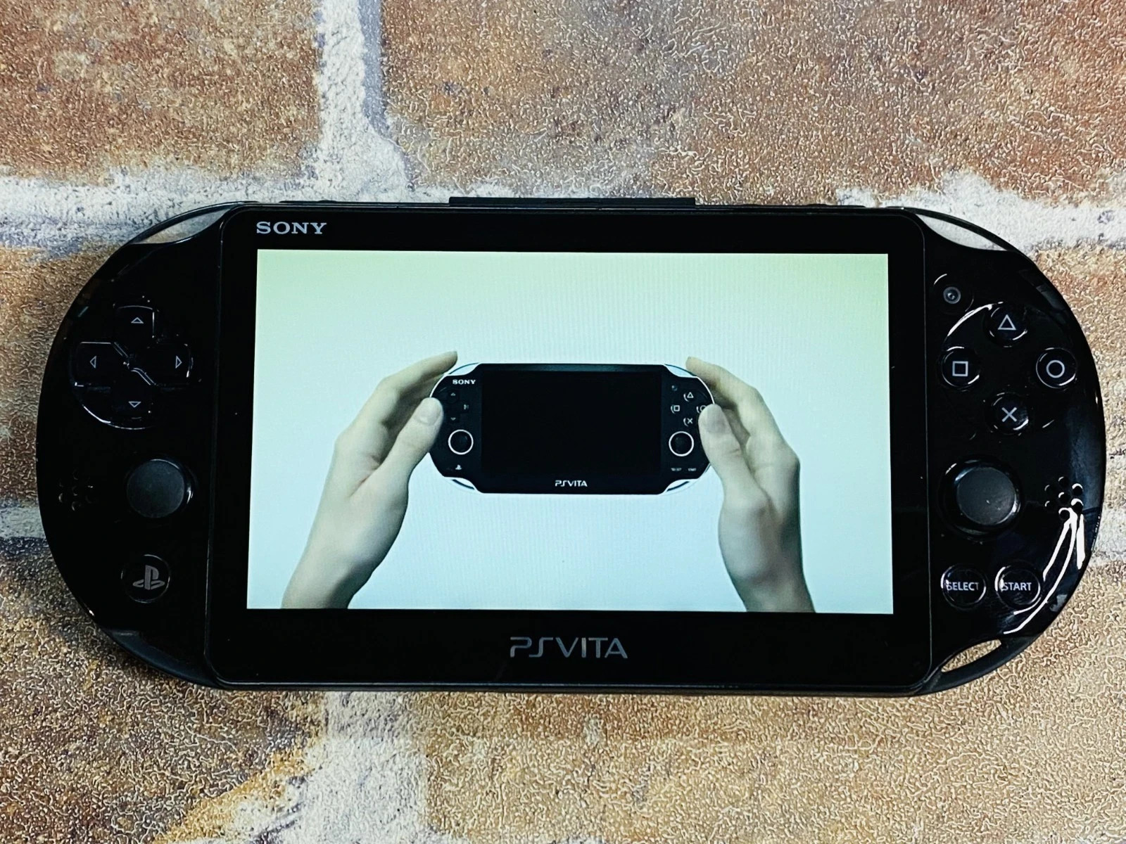 PS Vita Black PCH 2000 SONY PlayStation Japan 16GB Charger 3 Games No.2