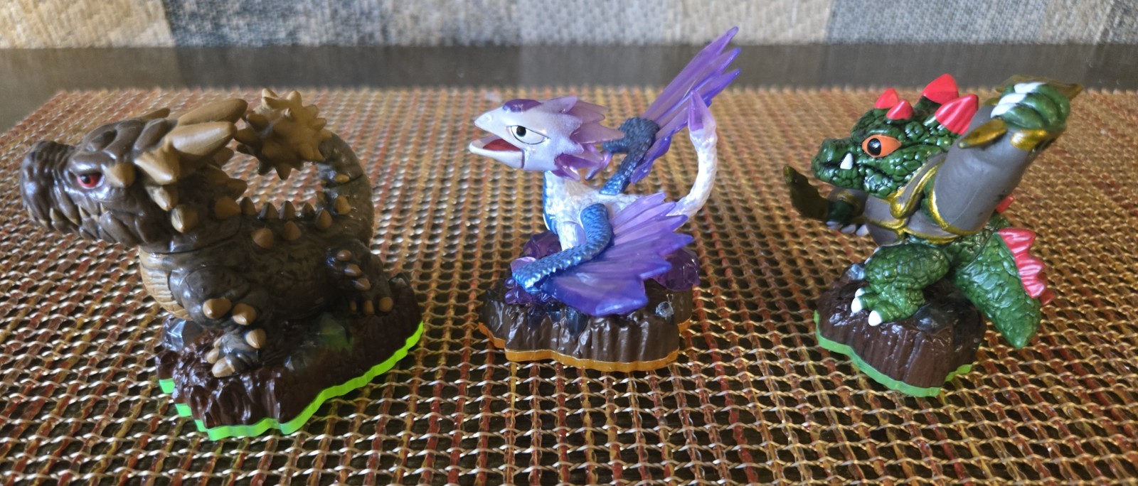 Skylanders Earth Element + Fire Supercharger Figures Lot Of 7 Fist Bump Spitfire