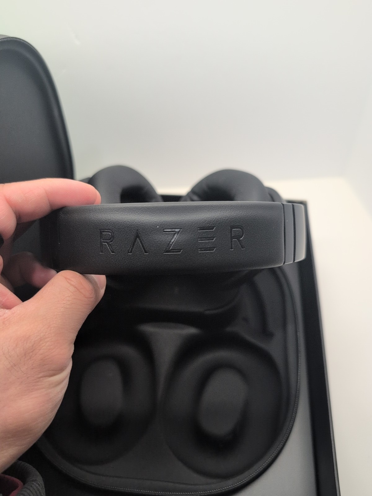 Razer Barracuda Pro Wireless Gaming Headset for PC/Console Hybrid ANC W/ Box #7