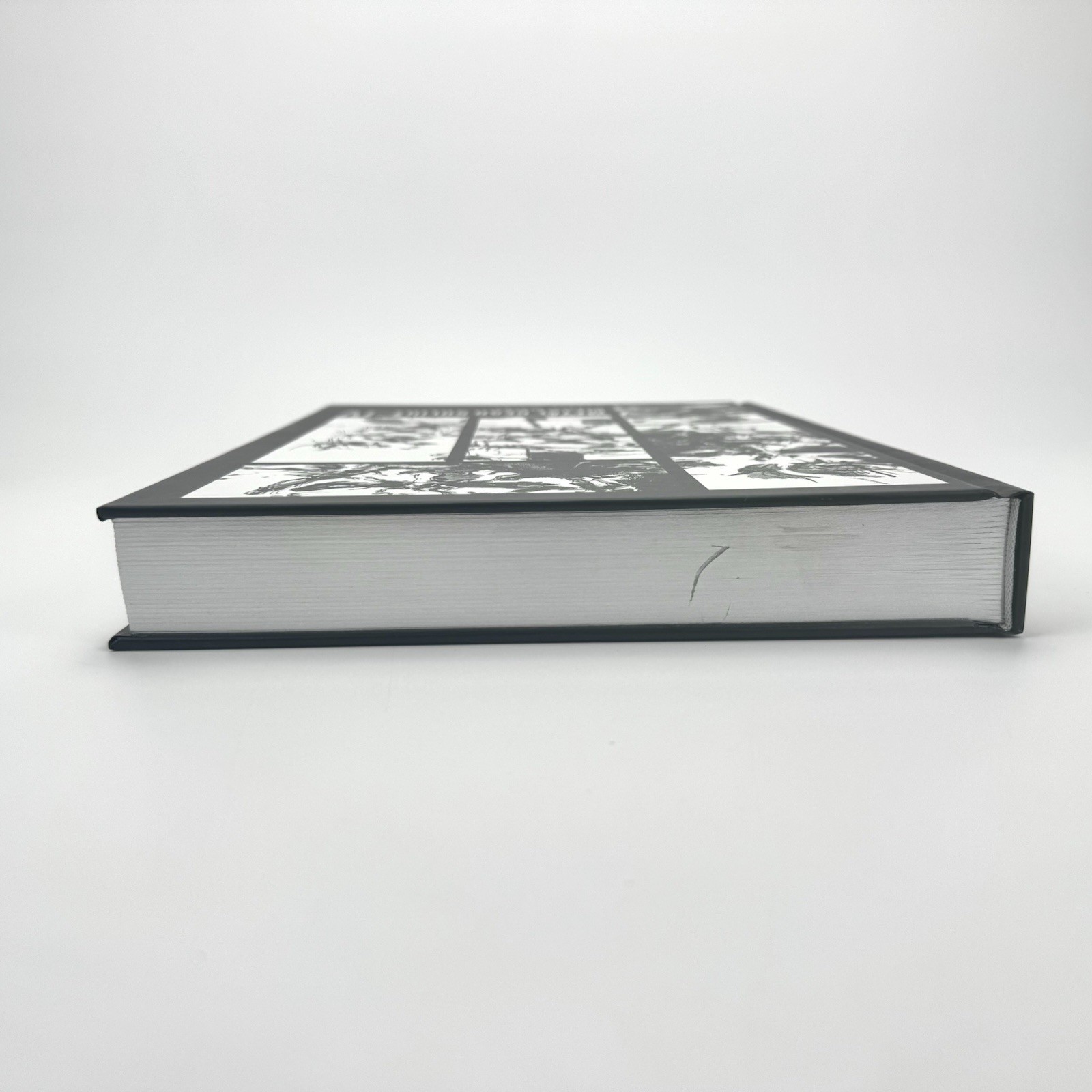 Dark Horse Studio Works & Gallery Works the Art of Metal Gear Solid I-IV – GOOD