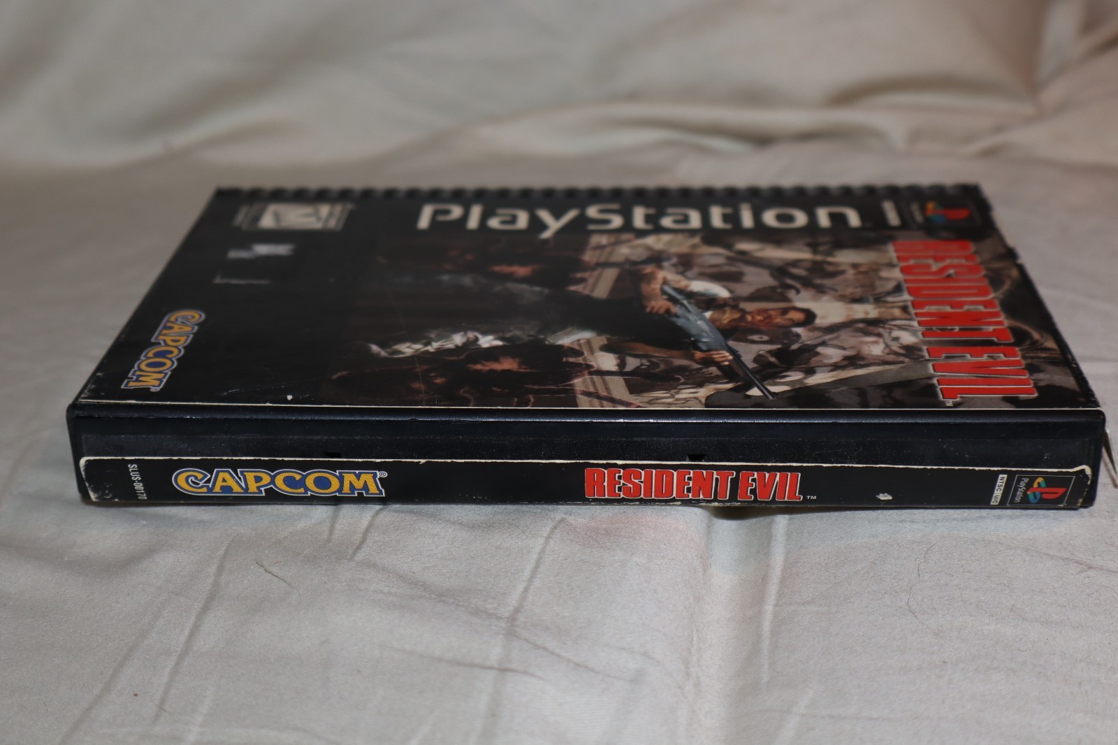 Resident Evil (Sony PlayStation 1, 1996) PS1 LONG BOX *READ*