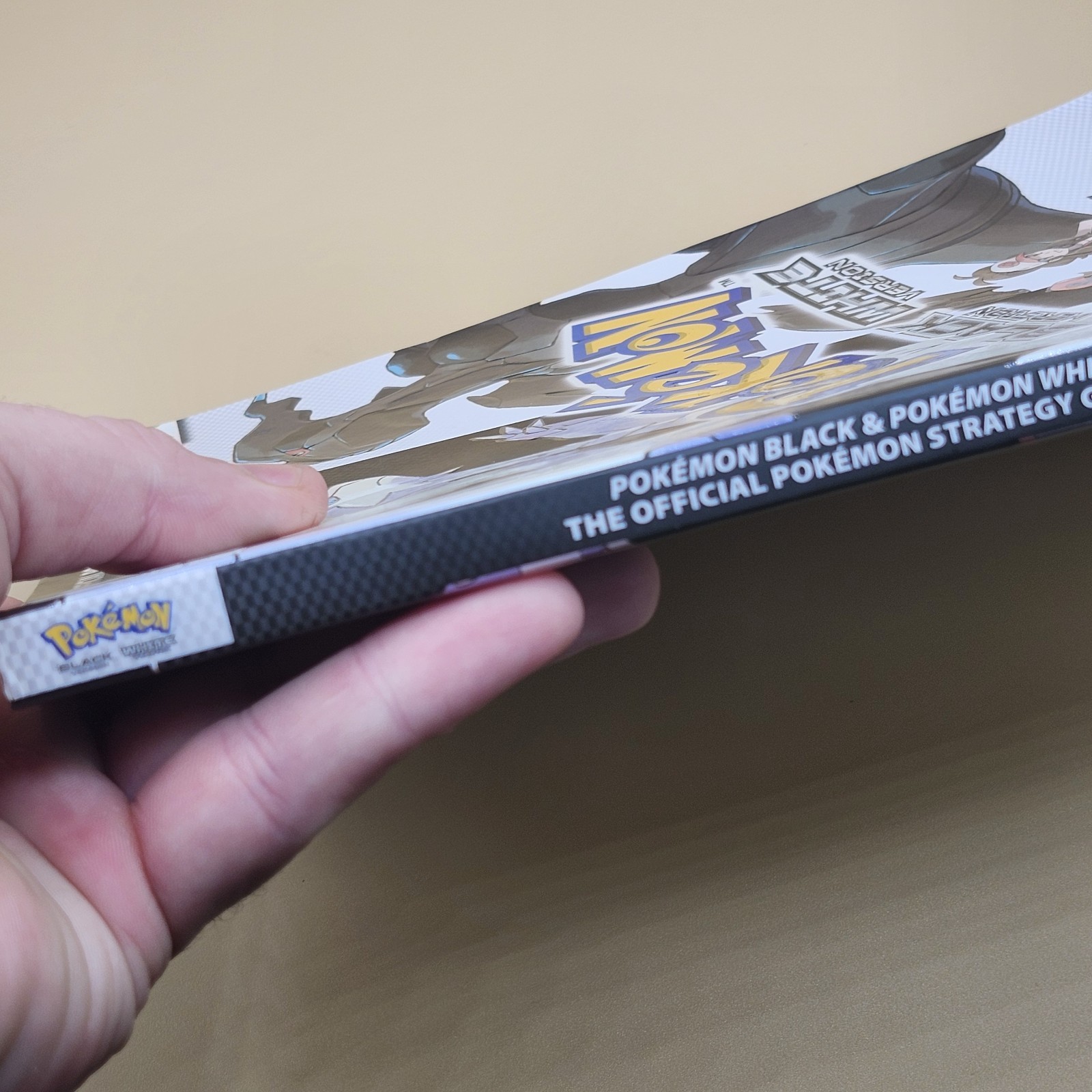 Pokémon Black and White Official Strategy Guide Volume 1