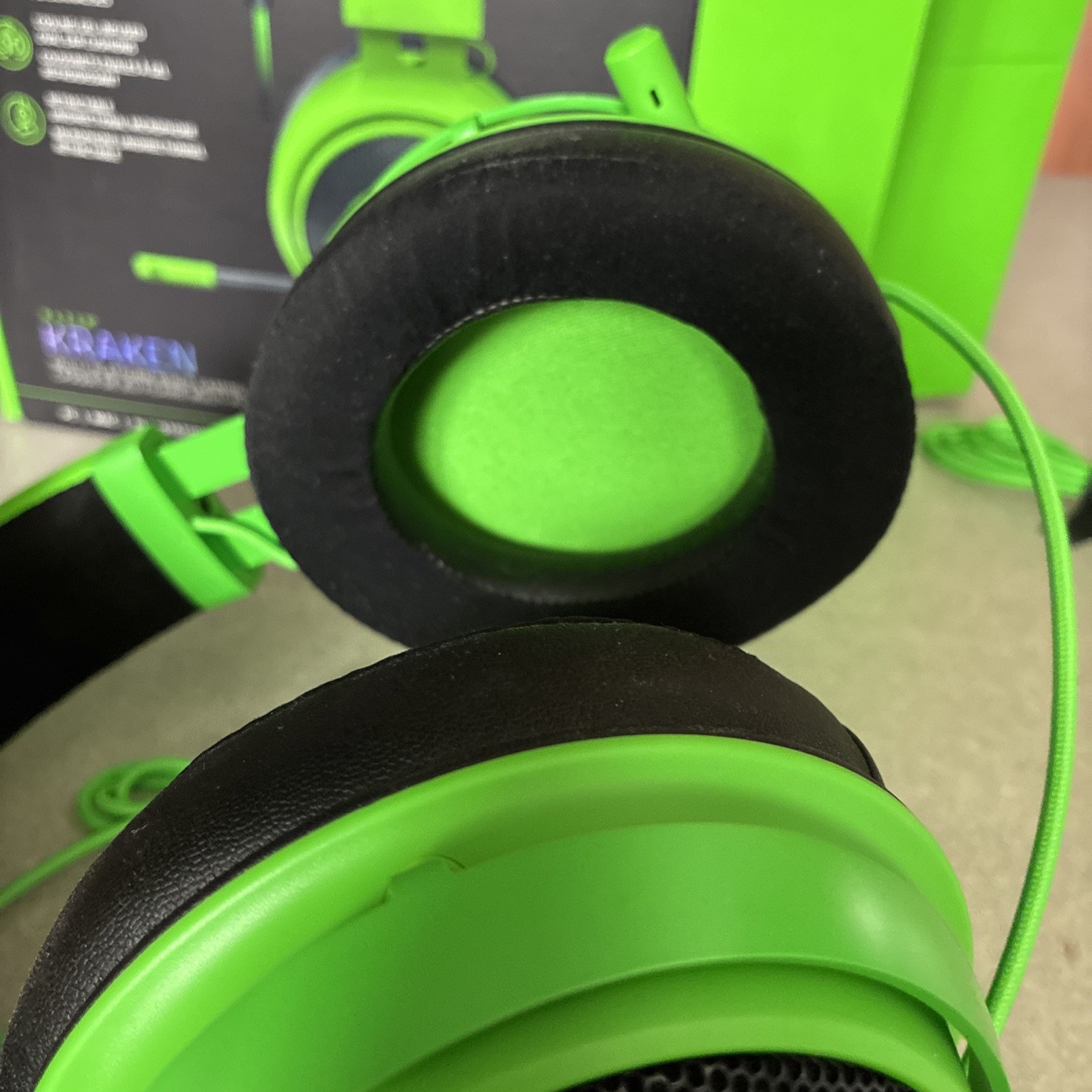Razer Kraken 7.1 Gaming Headset Green – Multi-Platform PC/PS/Xbox – Barely Used!