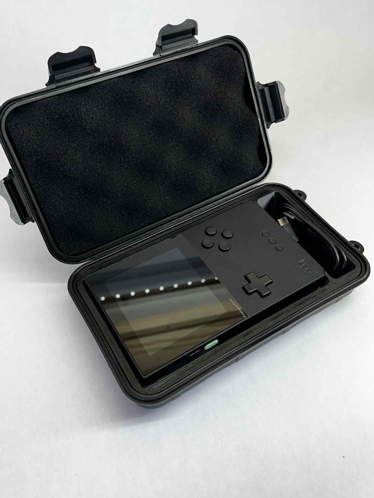 Analogue Pocket Carrying Case – Holds 4 Games + USB-C Slot | Compact Travel Case