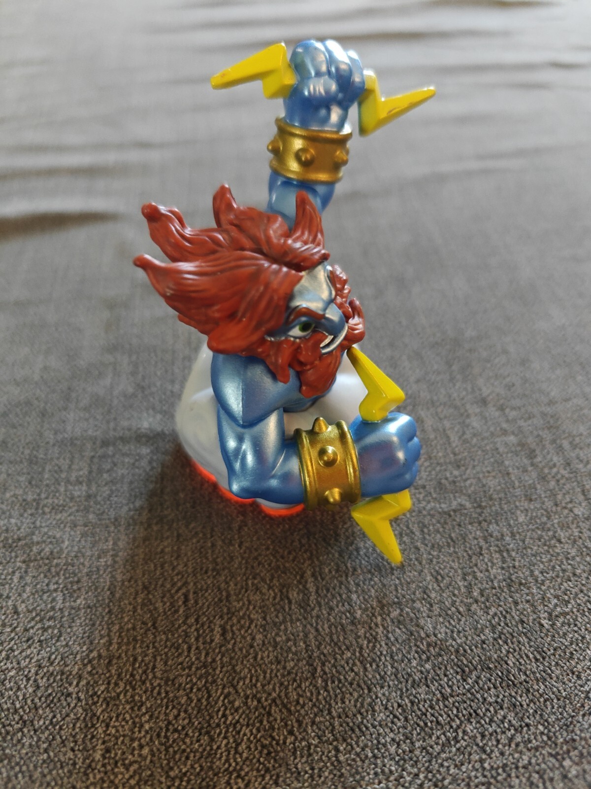 Skylanders: Giants: LIGHTNING ROD Figure Video Game Figure