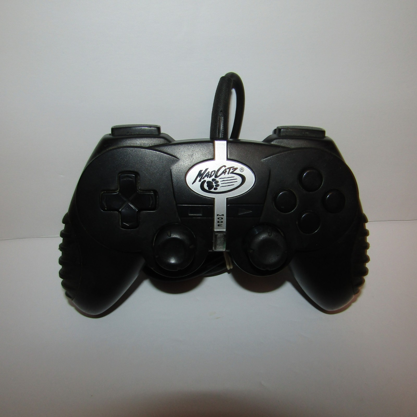 Mad Catz Black Wired Controller Pad Pro for PlayStation 2 PS2 Tested MPN 8226