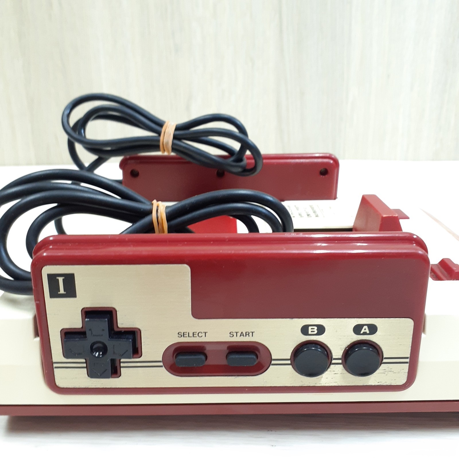 Japanese Famicom NES Console in Box CIB with Super Mario Bros HVC-001 Nintendo